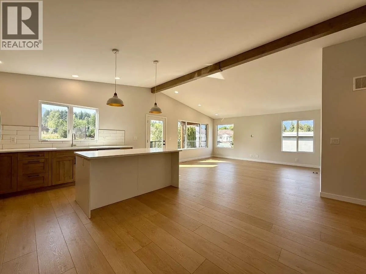1906 Silver King Road