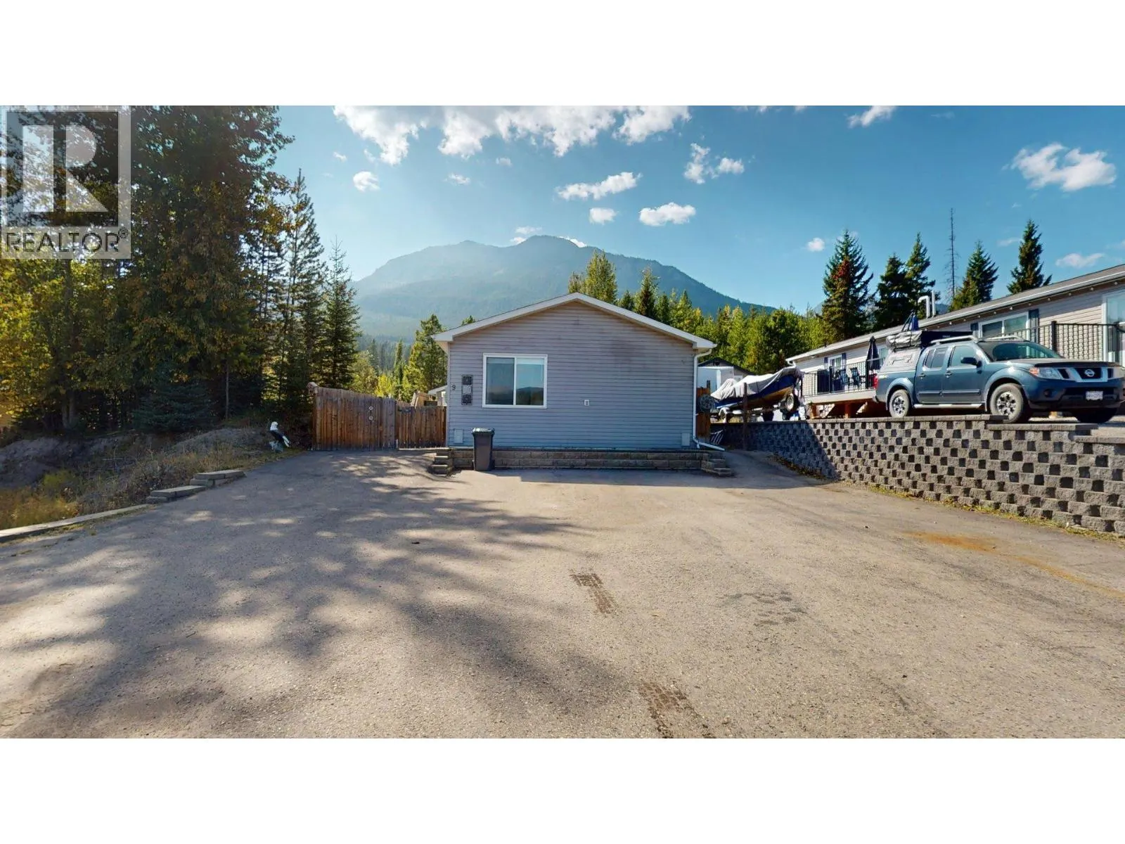 9 Deerborne Drive