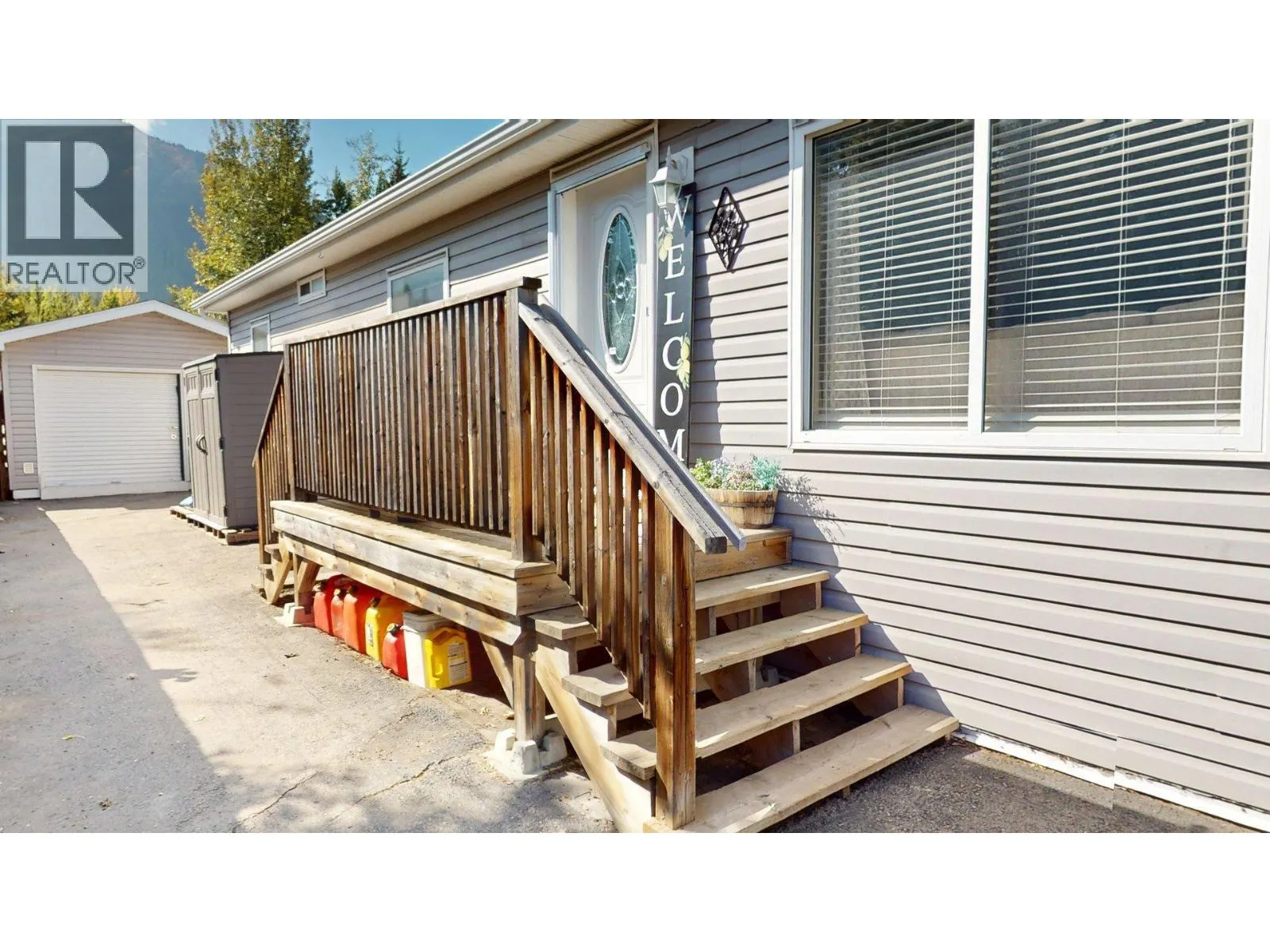 9 Deerborne Drive