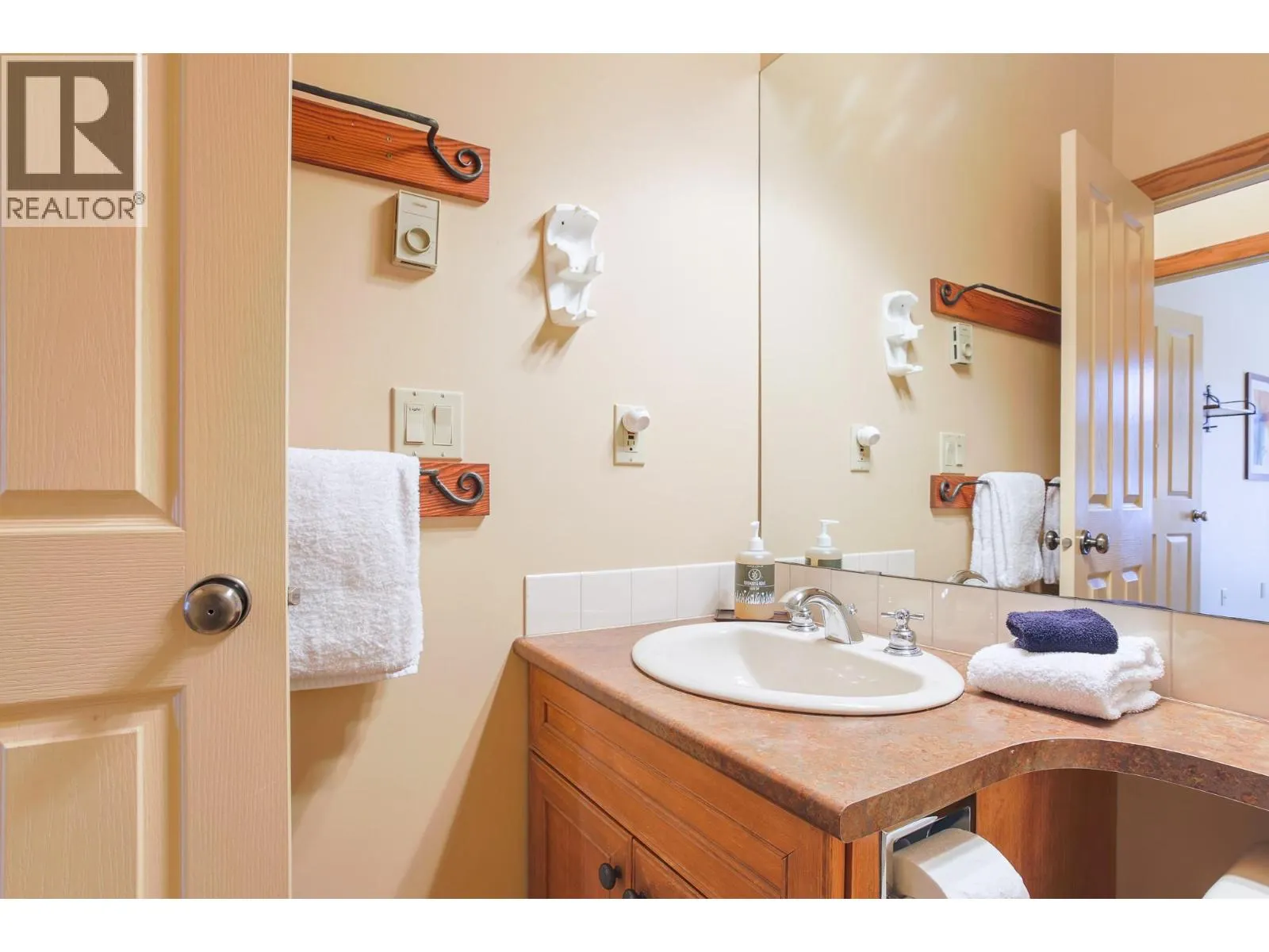 5258 Highline Drive Unit# 122