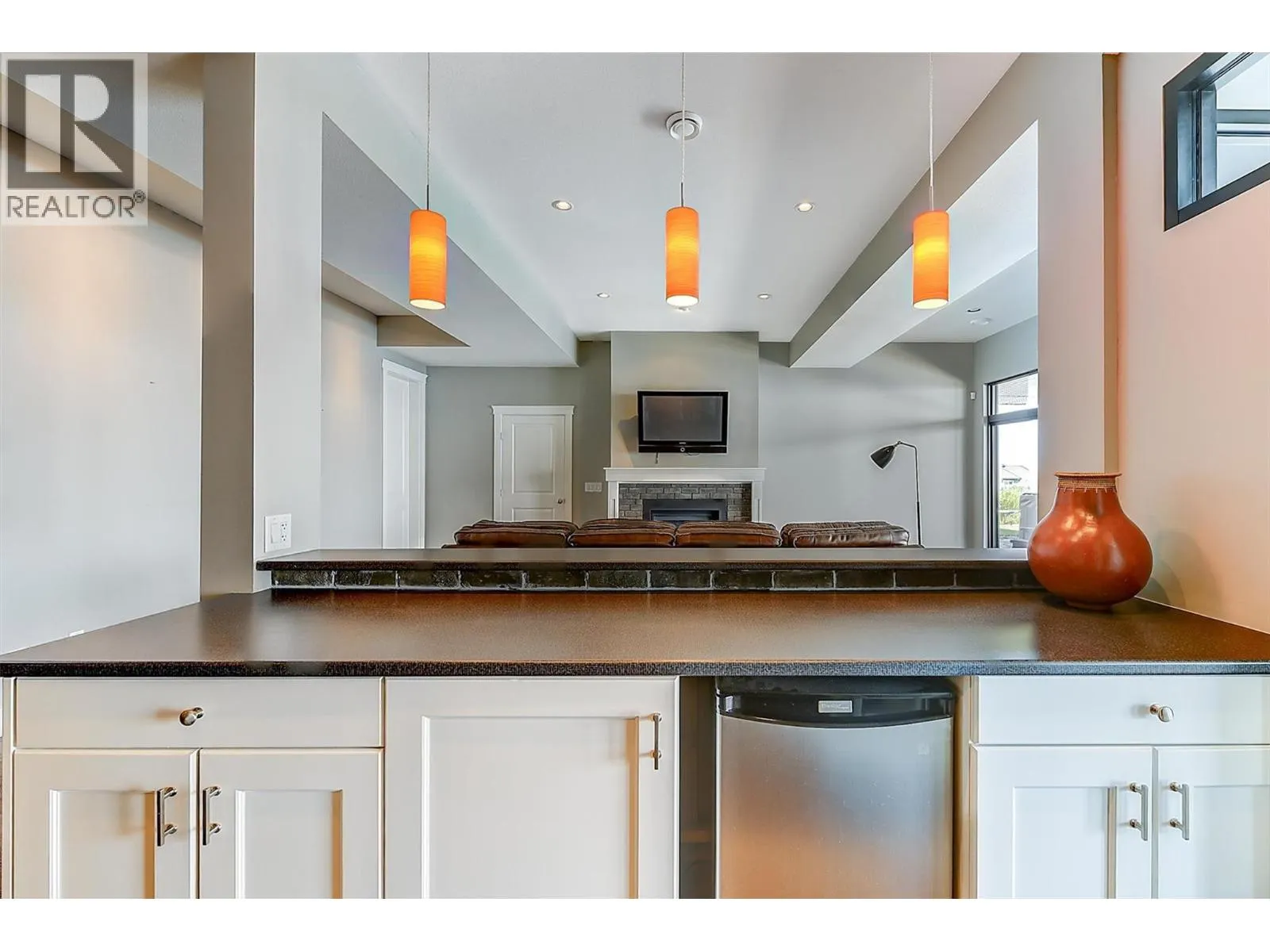 2561 Casa Palmero Drive