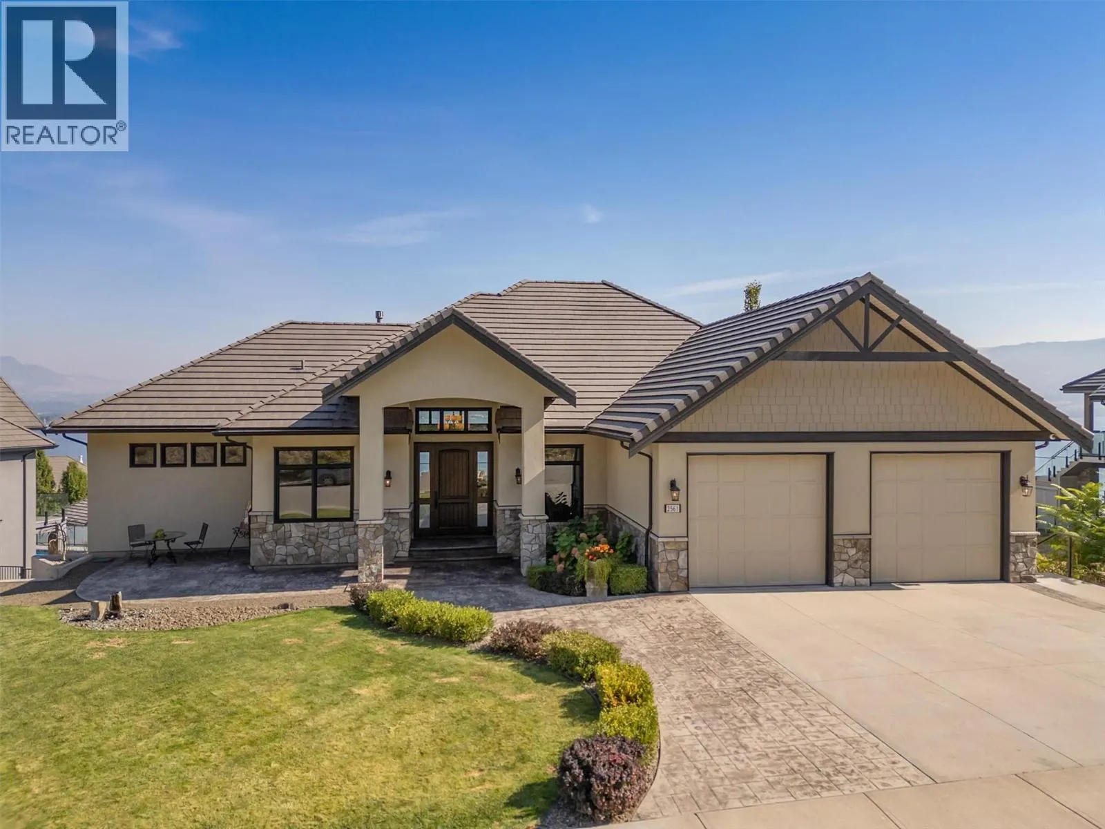 2561 Casa Palmero Drive