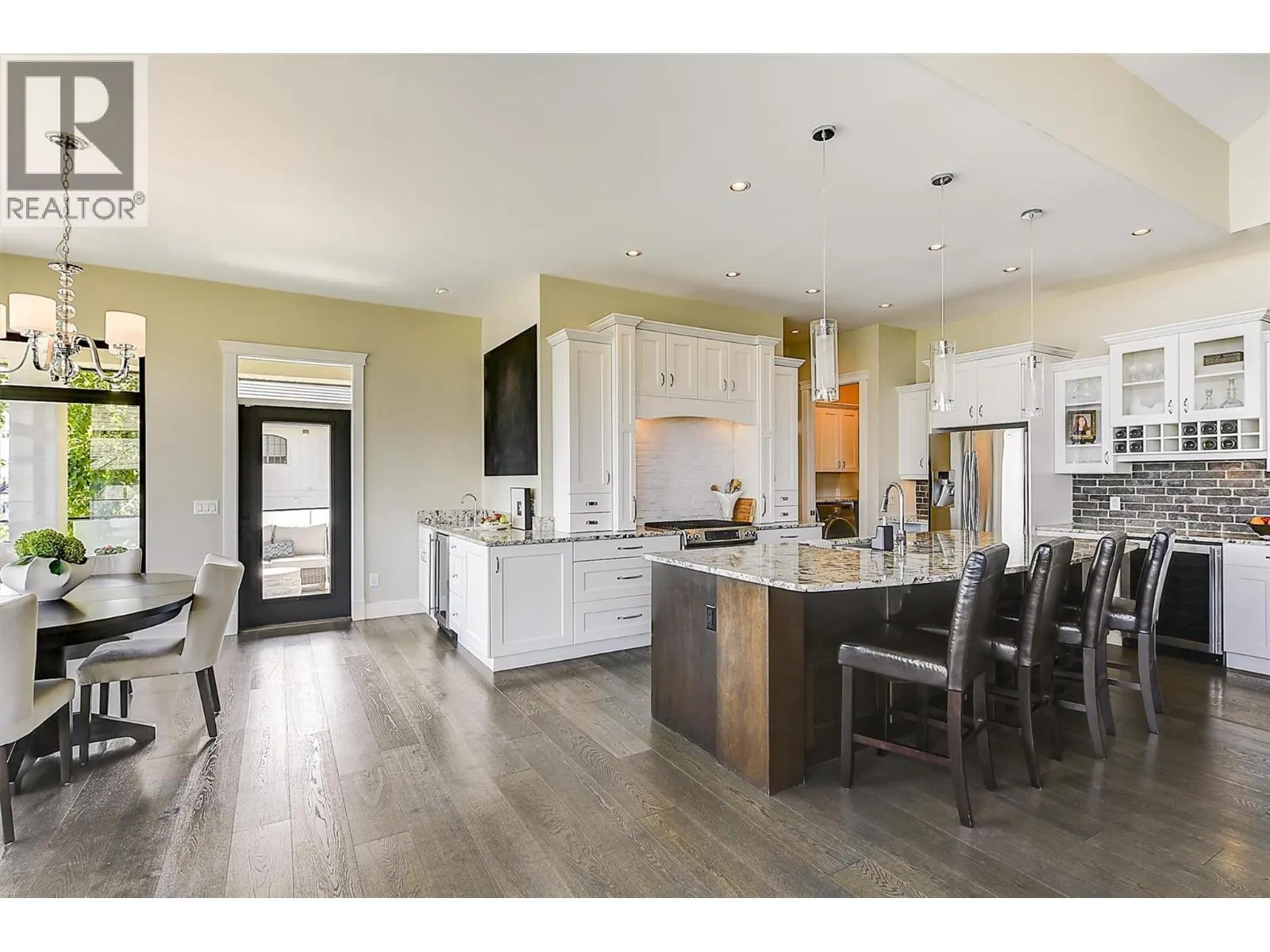2561 Casa Palmero Drive