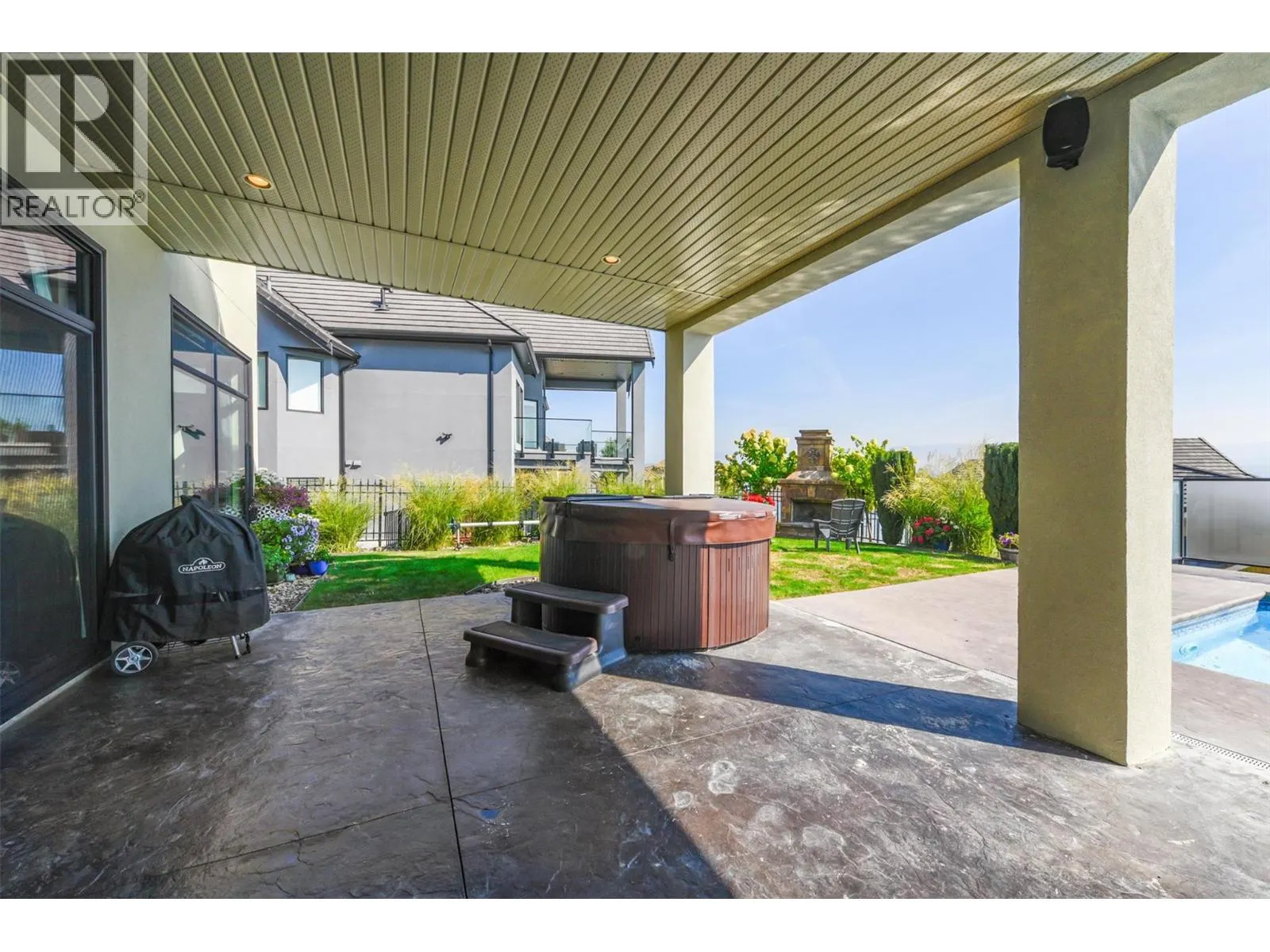 2561 Casa Palmero Drive
