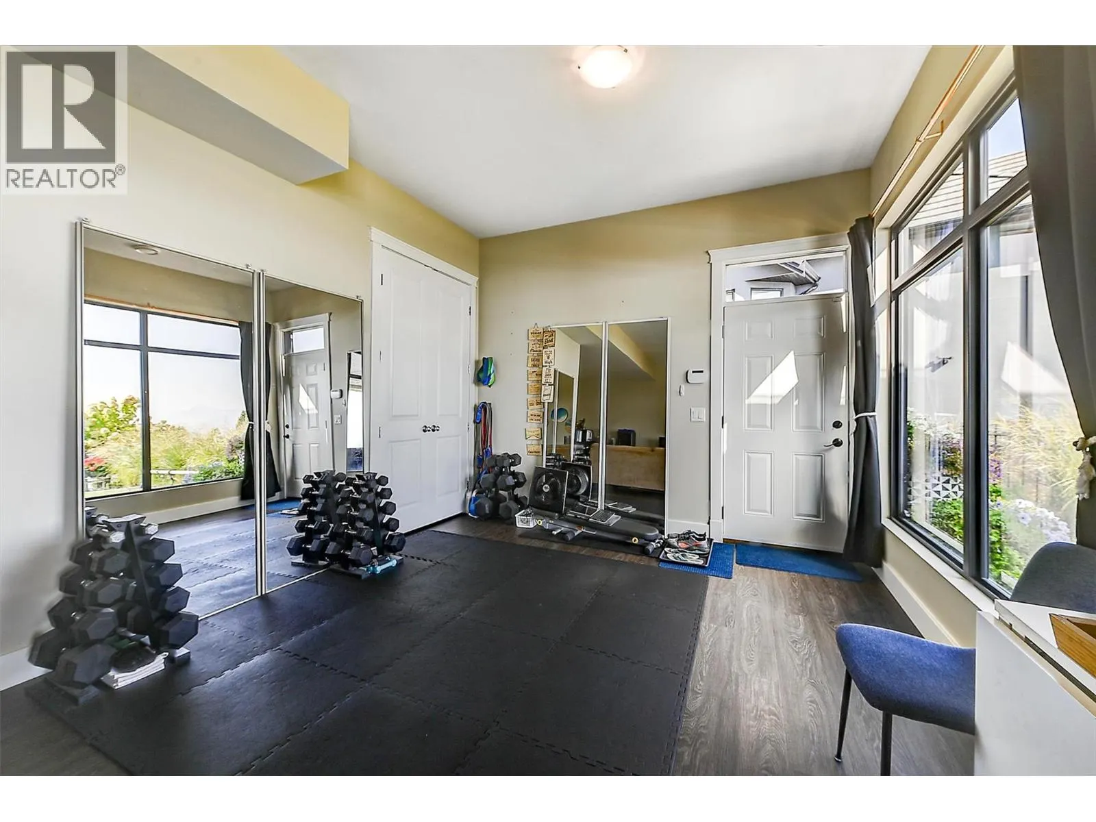 2561 Casa Palmero Drive