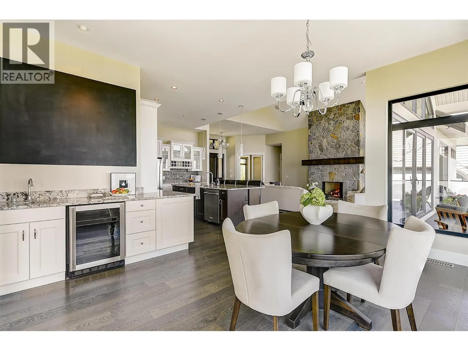 2561 Casa Palmero Drive