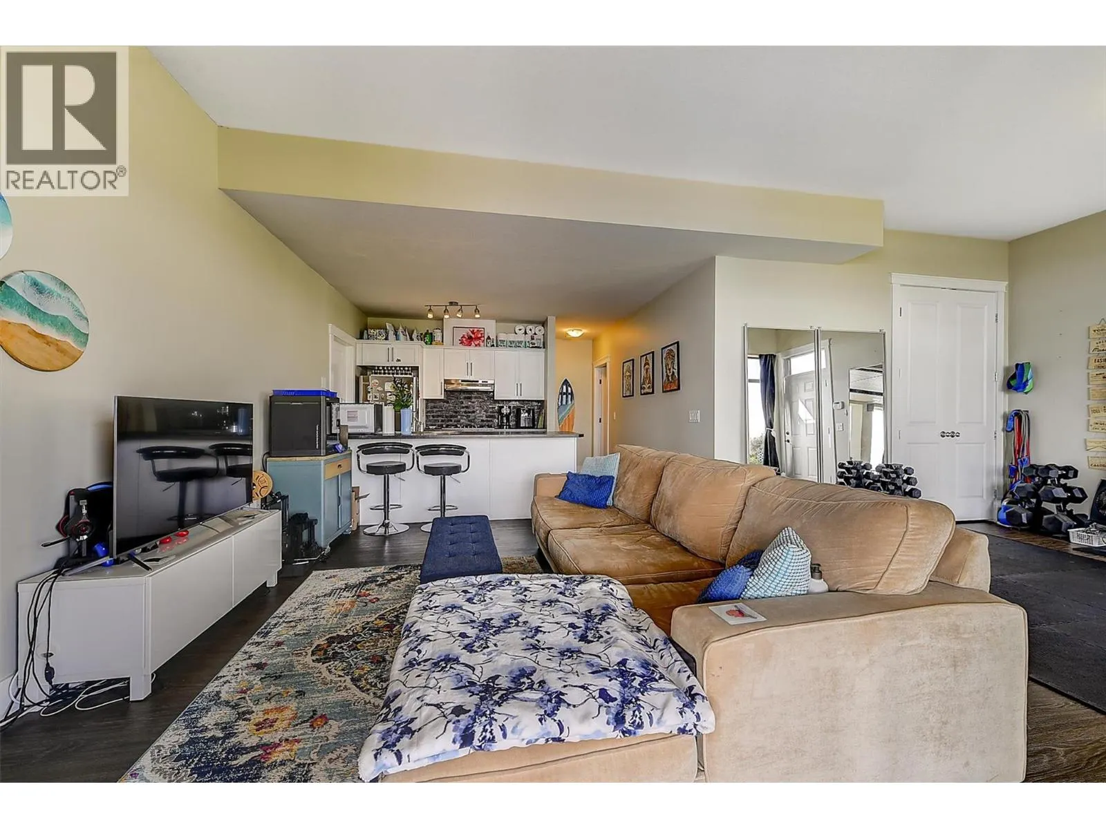 2561 Casa Palmero Drive