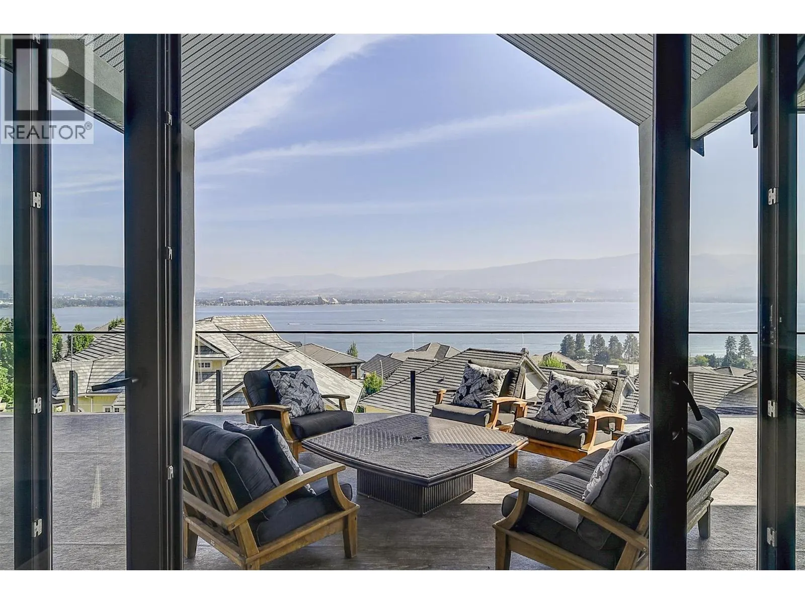 2561 Casa Palmero Drive