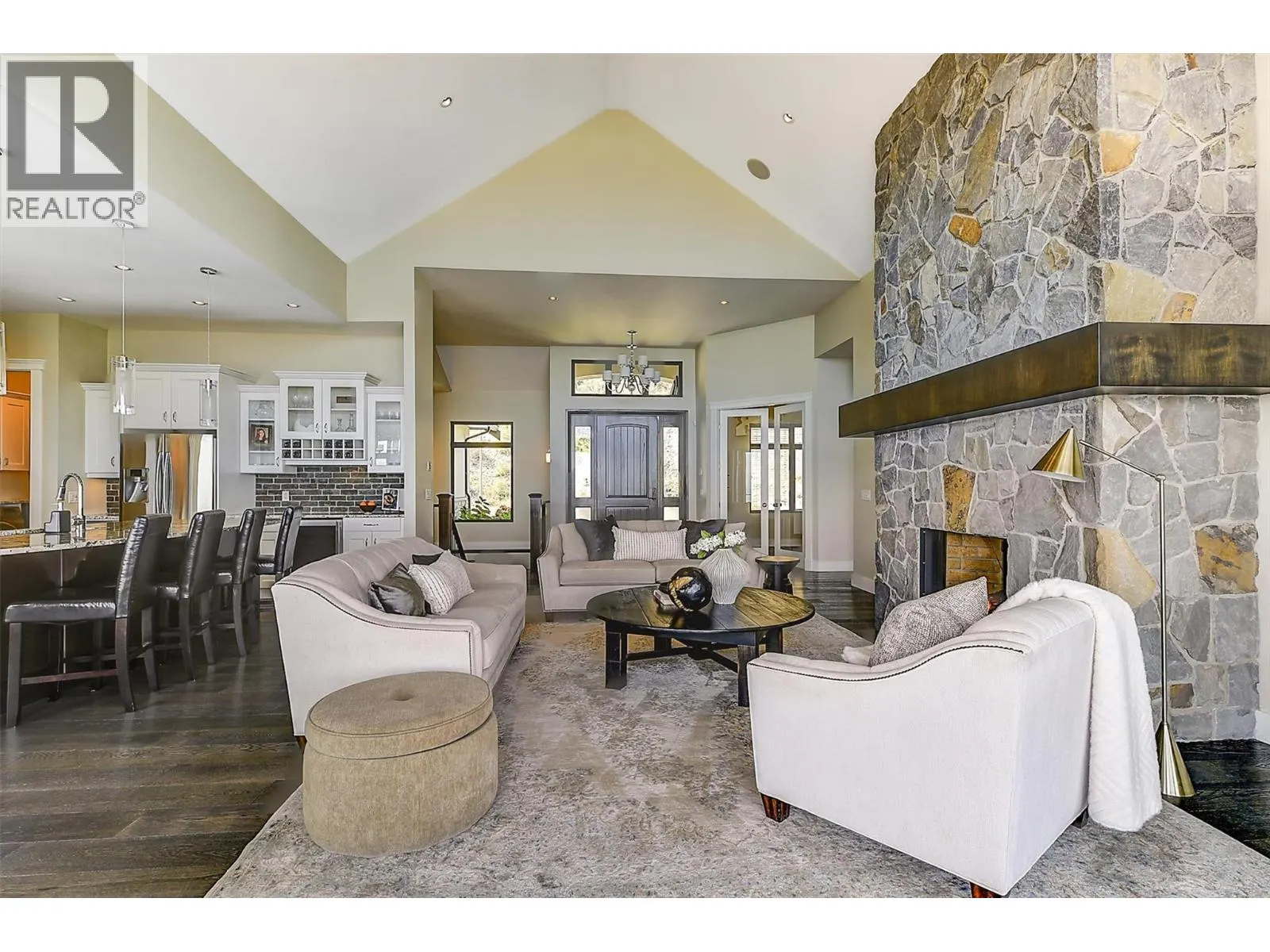2561 Casa Palmero Drive