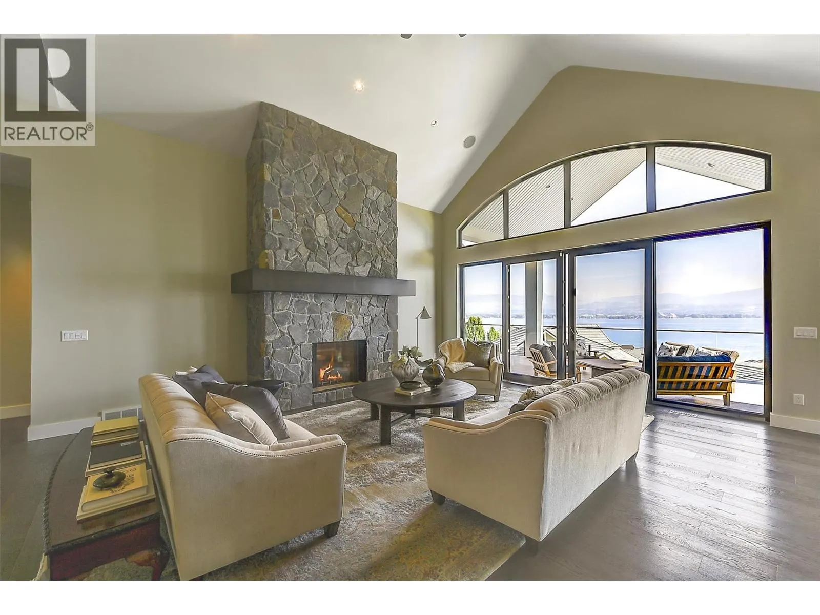 2561 Casa Palmero Drive