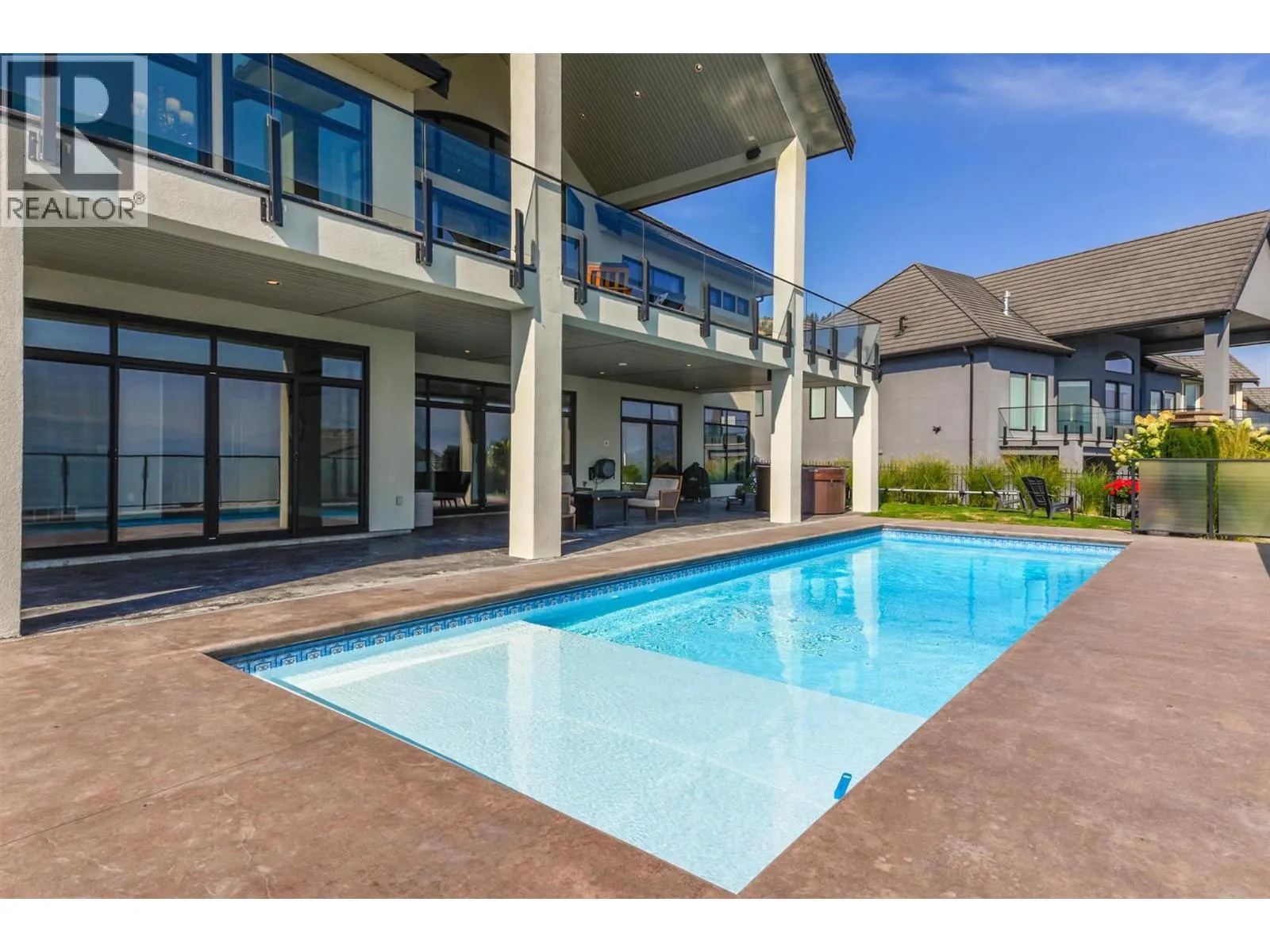 2561 Casa Palmero Drive