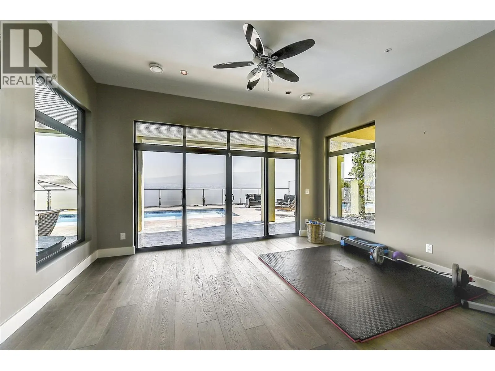 2561 Casa Palmero Drive