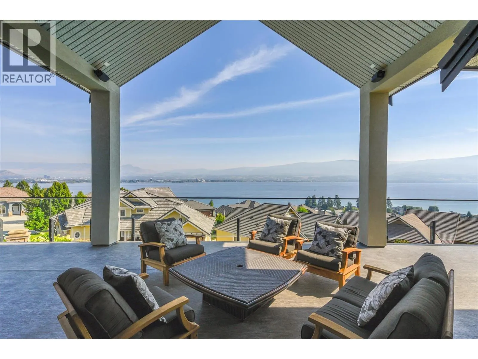 2561 Casa Palmero Drive