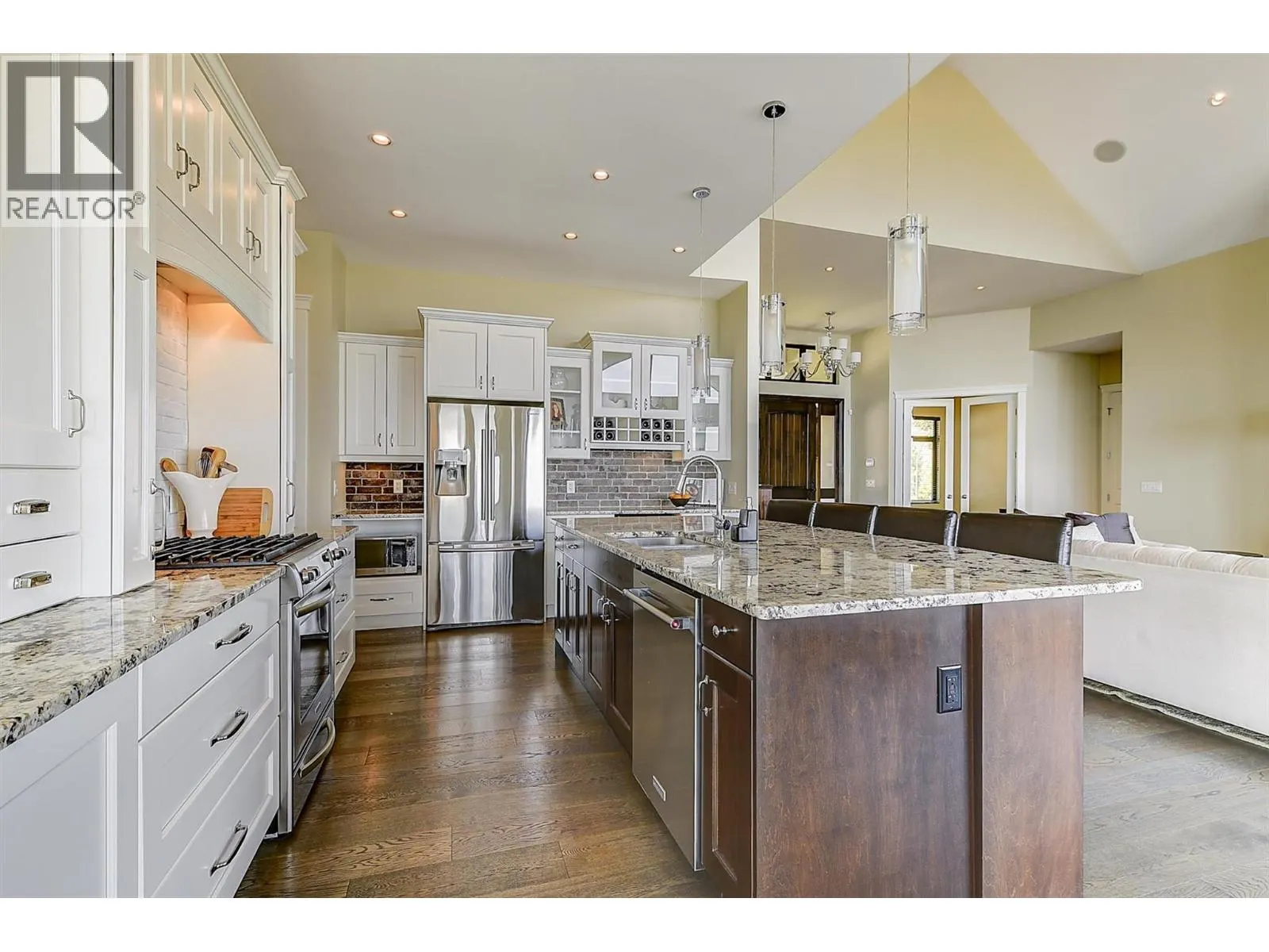 2561 Casa Palmero Drive