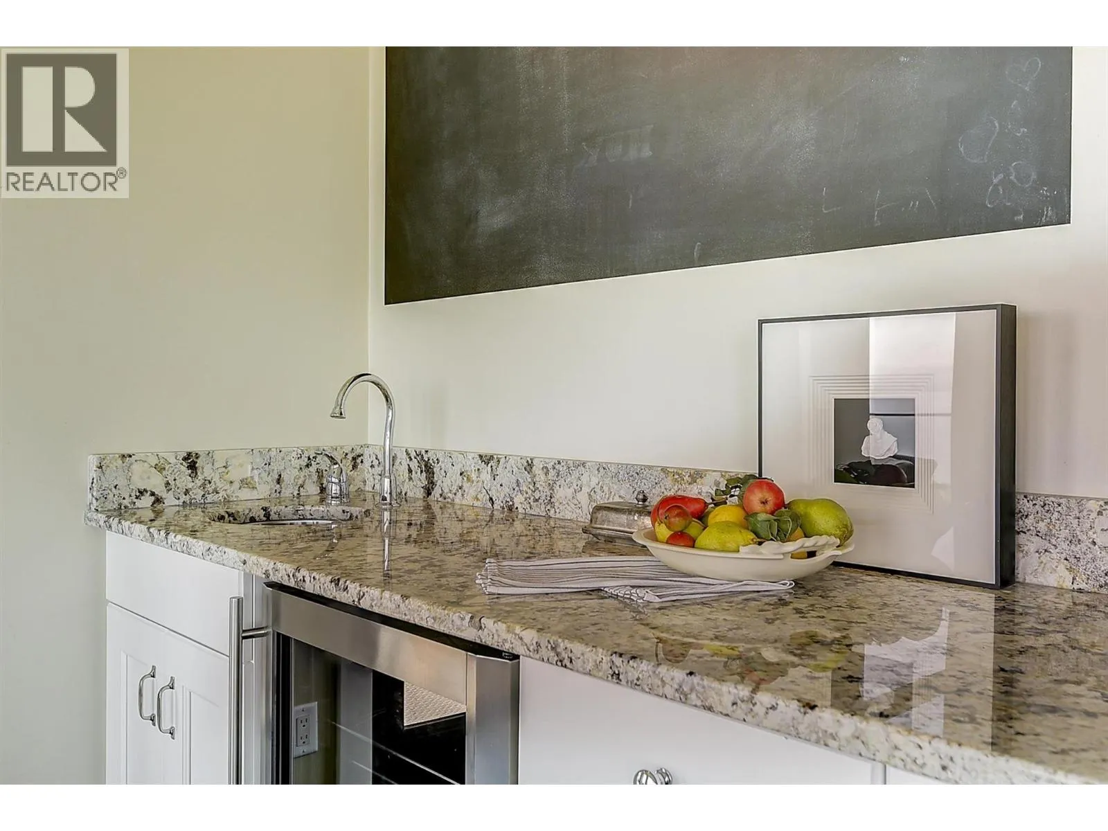 2561 Casa Palmero Drive