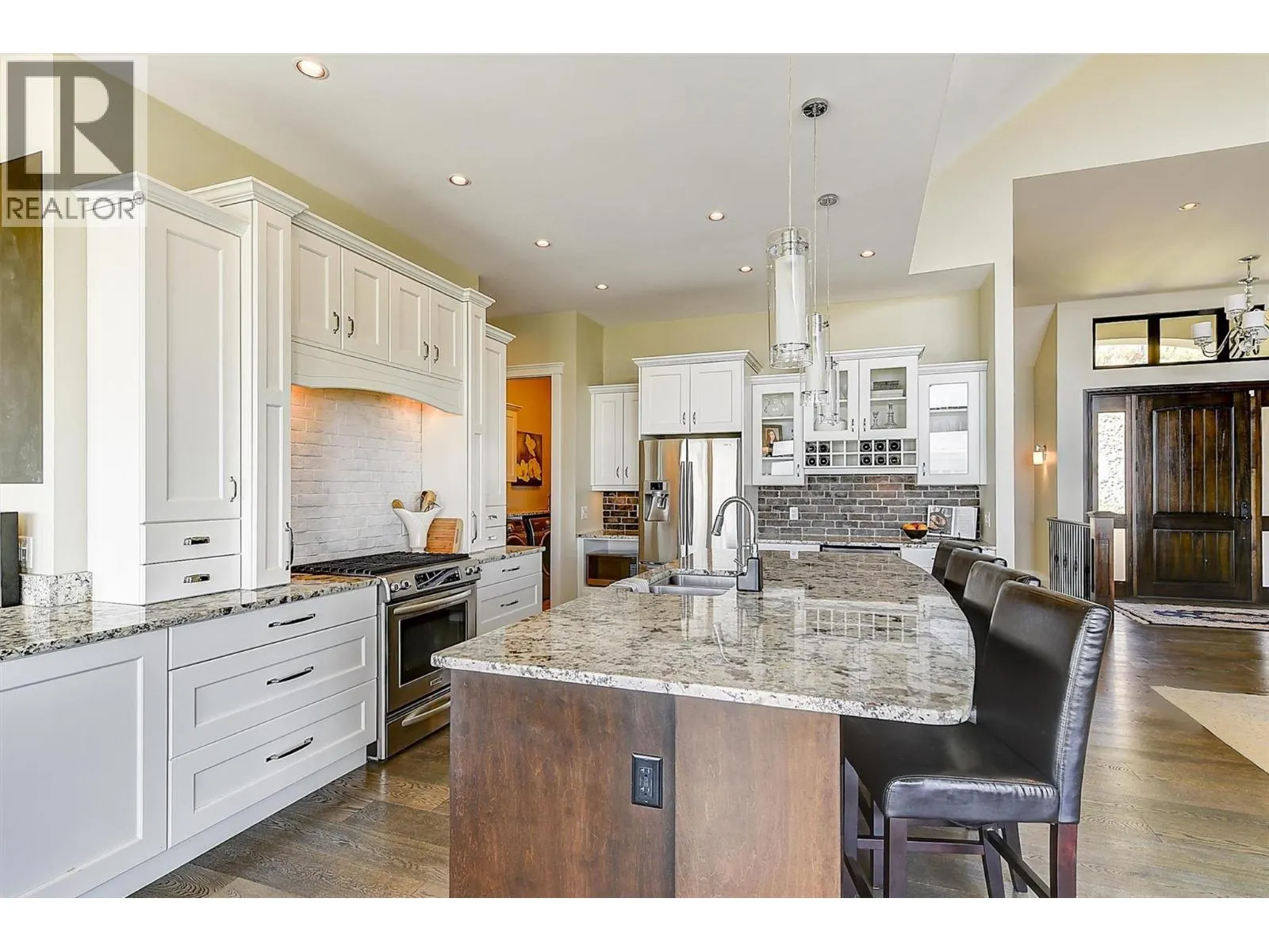 2561 Casa Palmero Drive