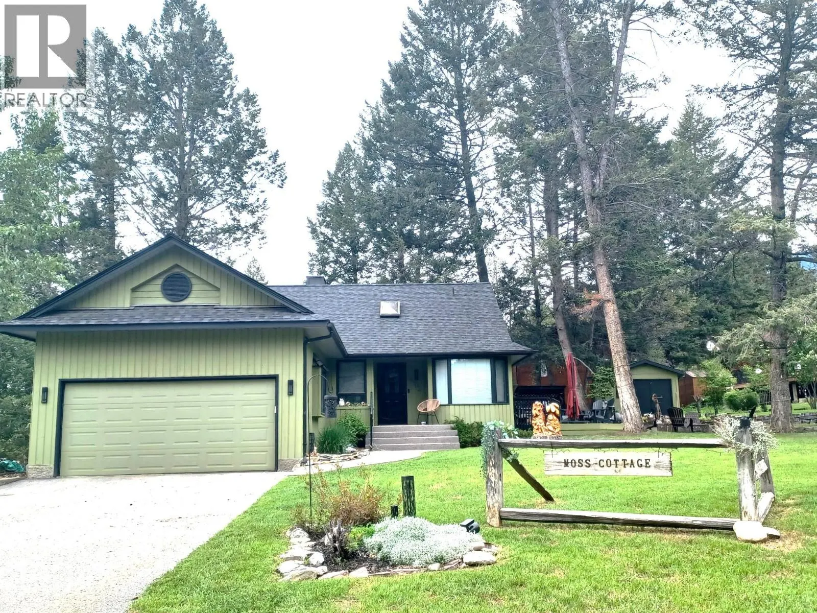 4905 MEADOWS Crescent