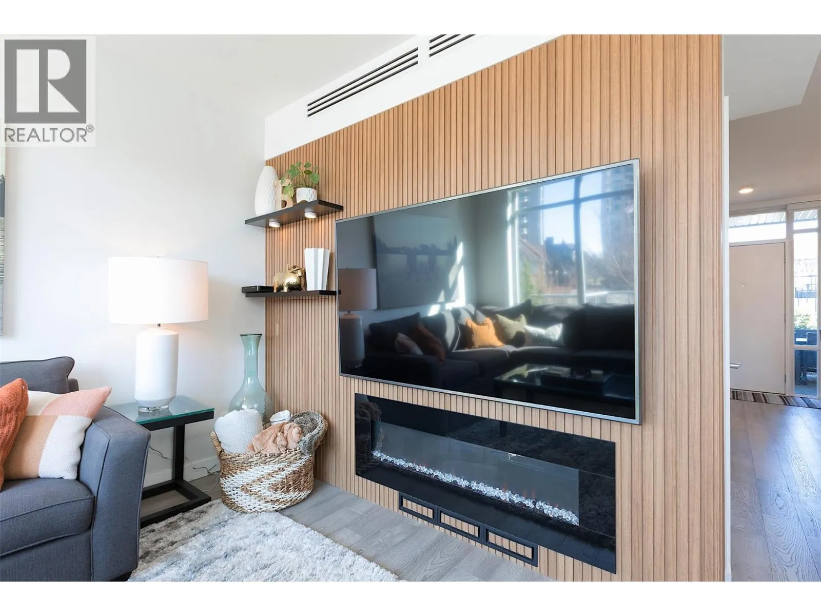 1151 Sunset Drive Unit# 103