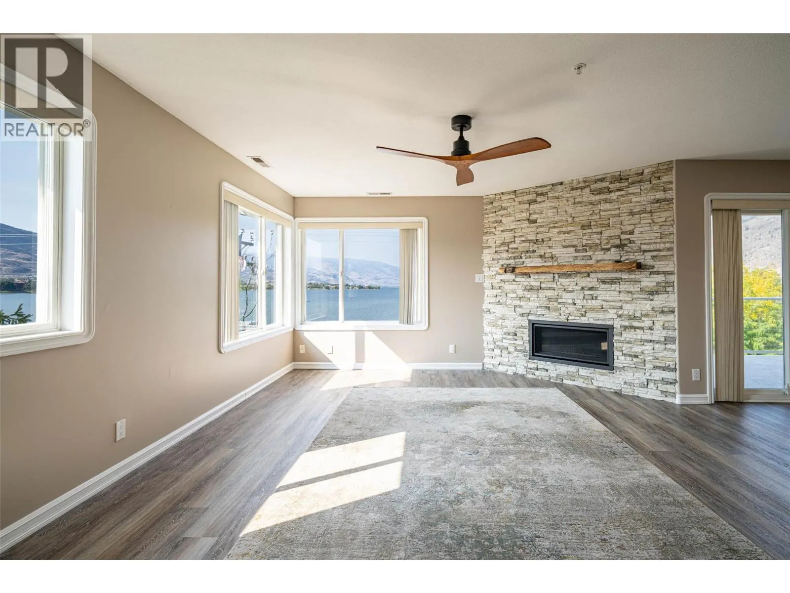 6805 COTTONWOOD Drive Unit# 300