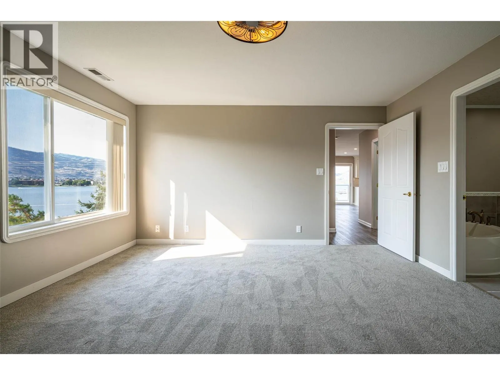 6805 COTTONWOOD Drive Unit# 300