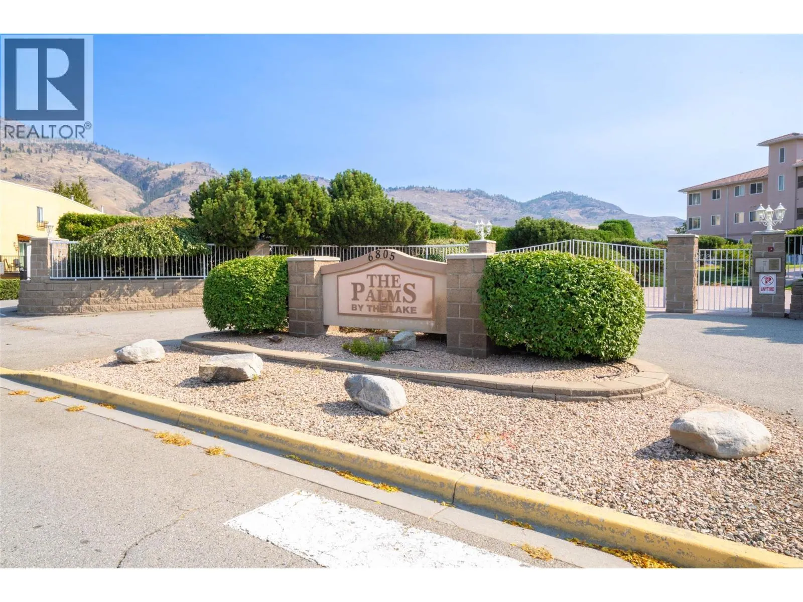 6805 COTTONWOOD Drive Unit# 300