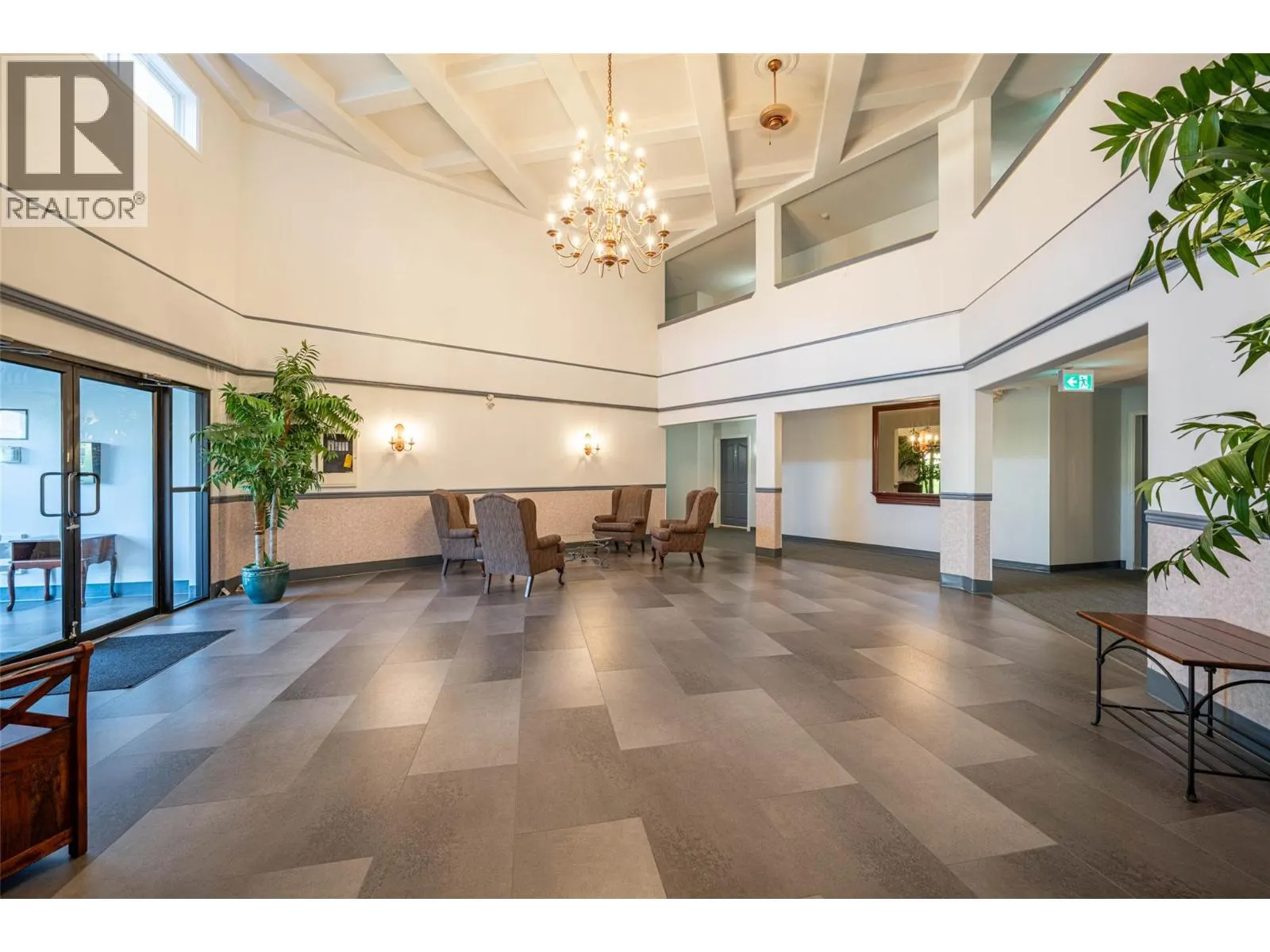 6805 COTTONWOOD Drive Unit# 300