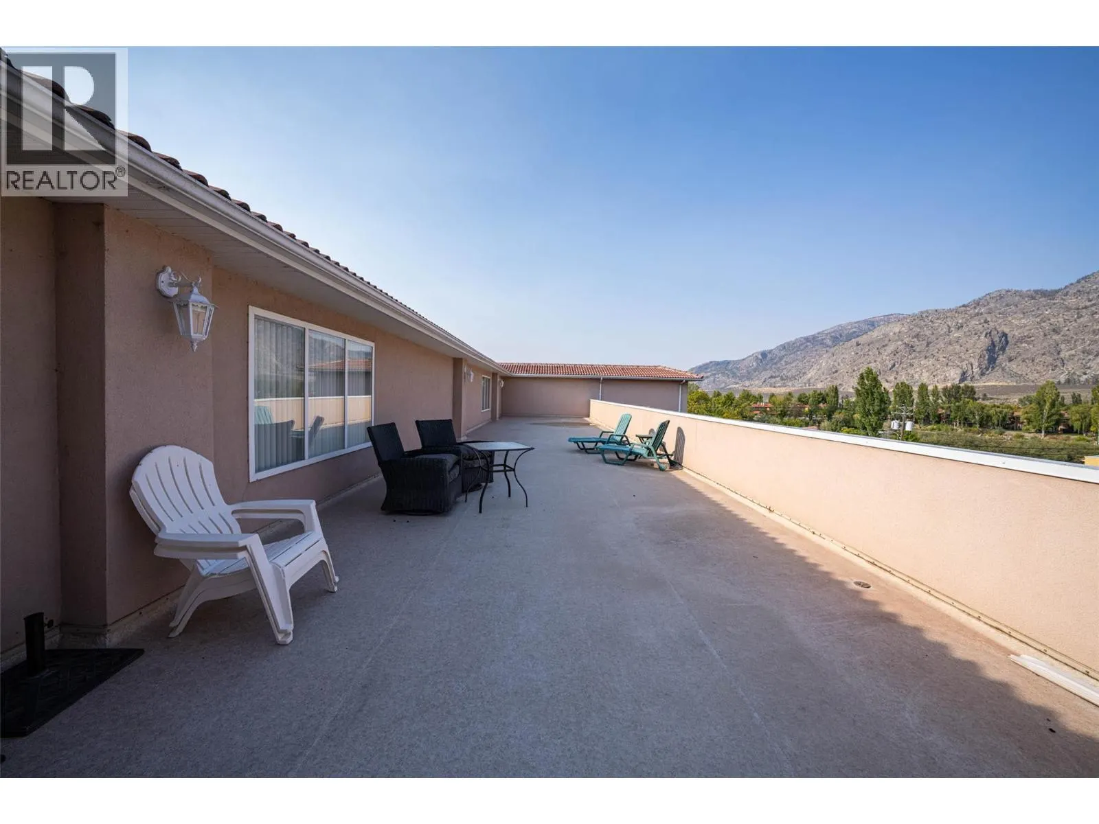 6805 COTTONWOOD Drive Unit# 300
