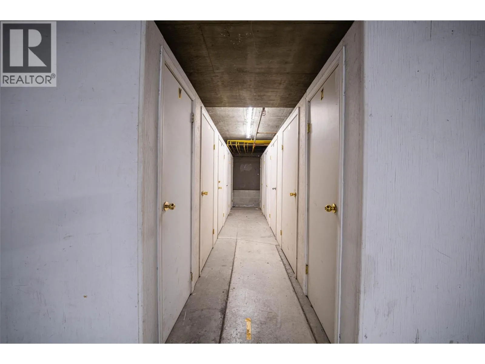 6805 COTTONWOOD Drive Unit# 300