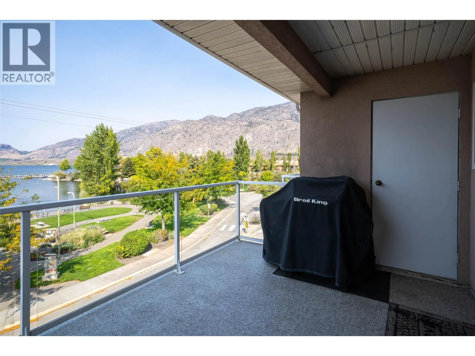 6805 COTTONWOOD Drive Unit# 300