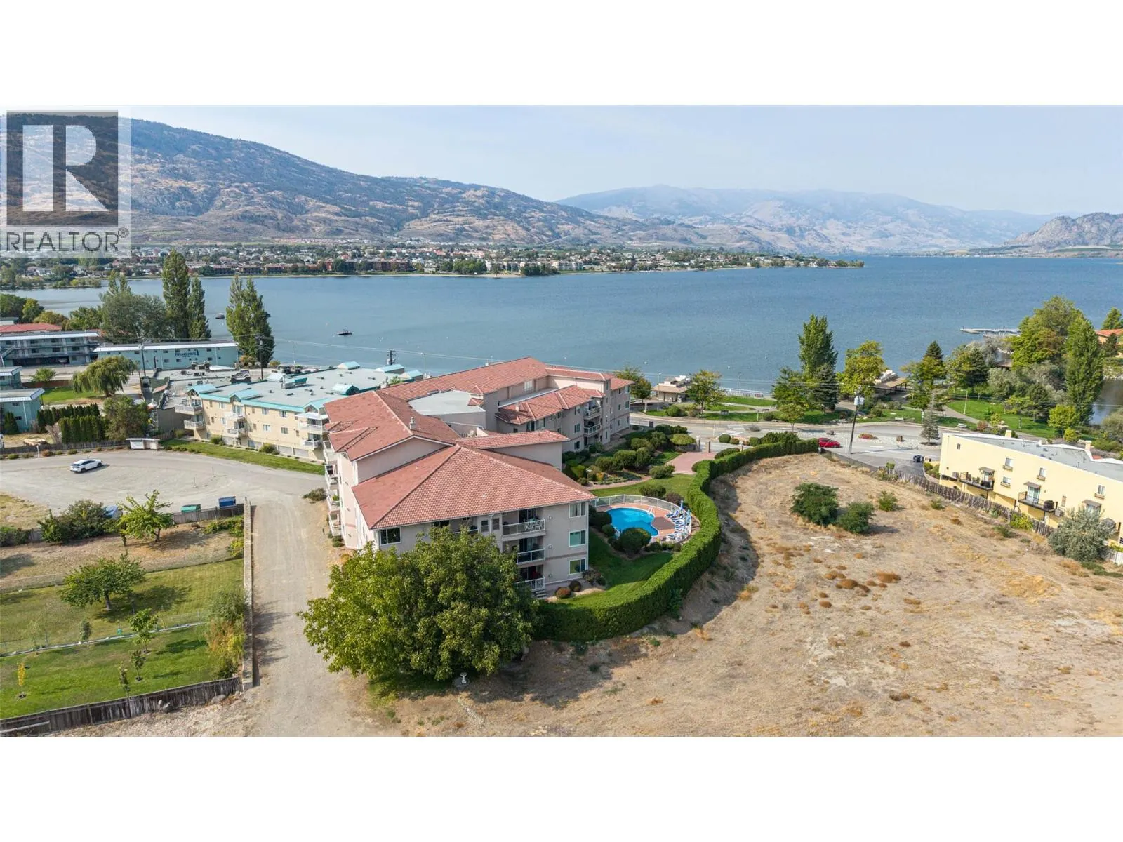 6805 COTTONWOOD Drive Unit# 300