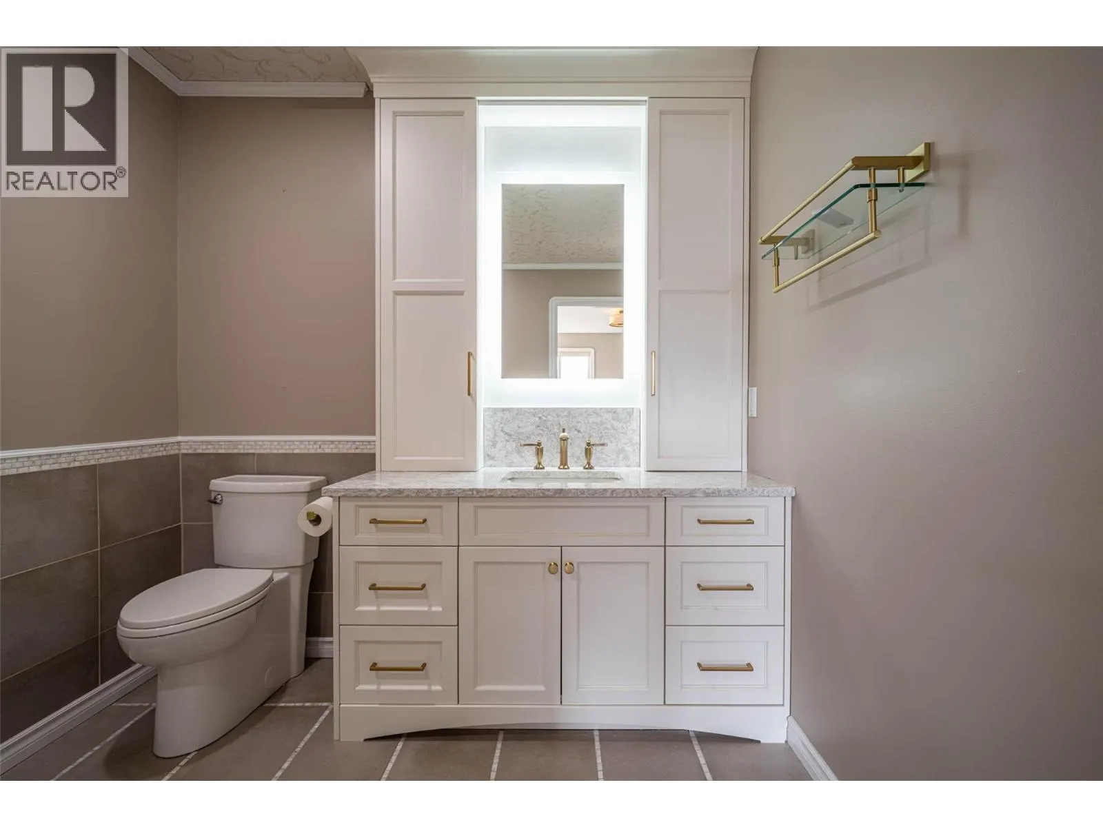 6805 COTTONWOOD Drive Unit# 300