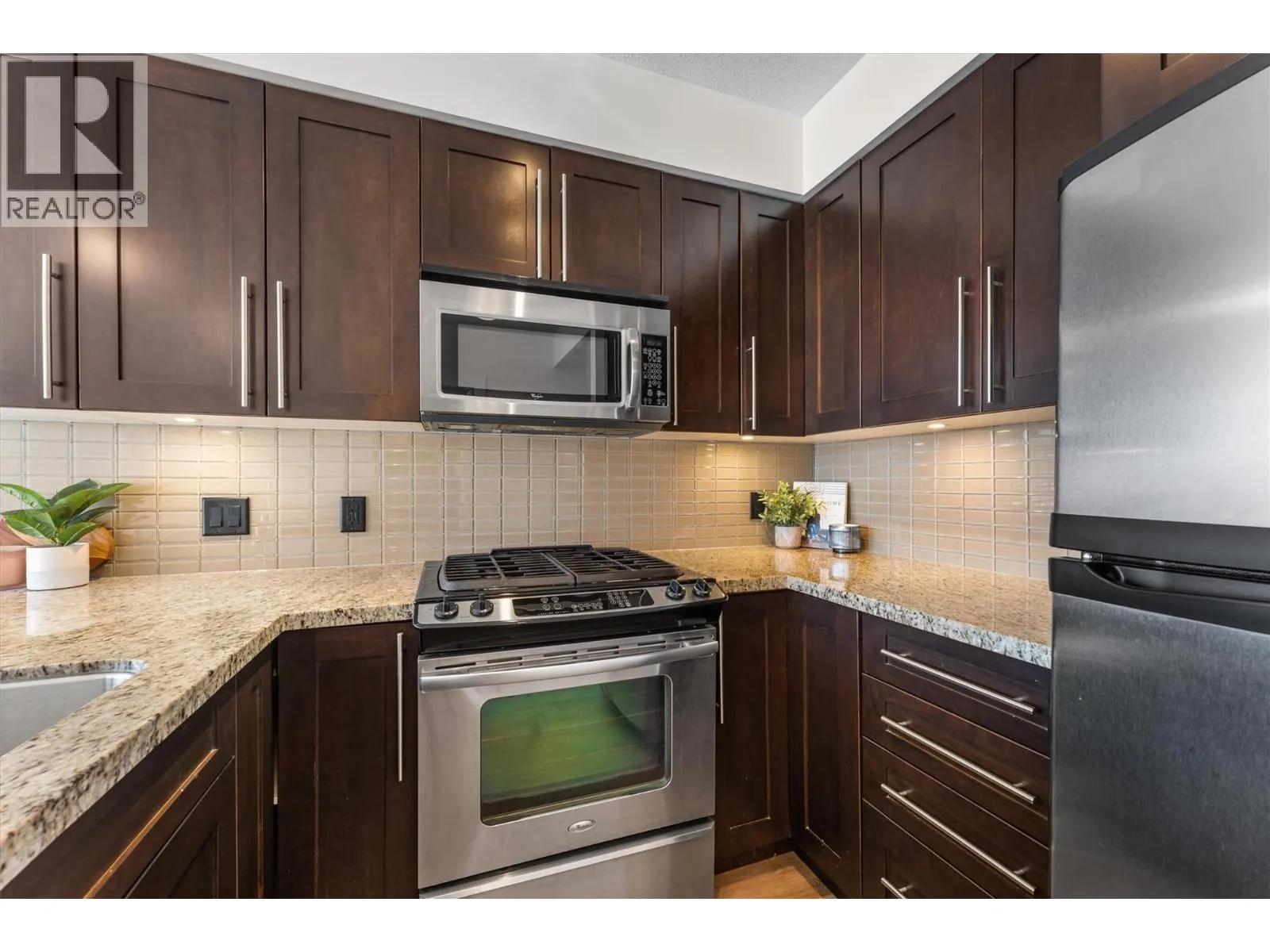 1075 Sunset Drive Unit# 1404