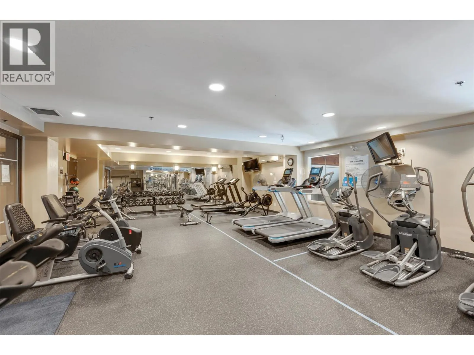 1075 Sunset Drive Unit# 1404