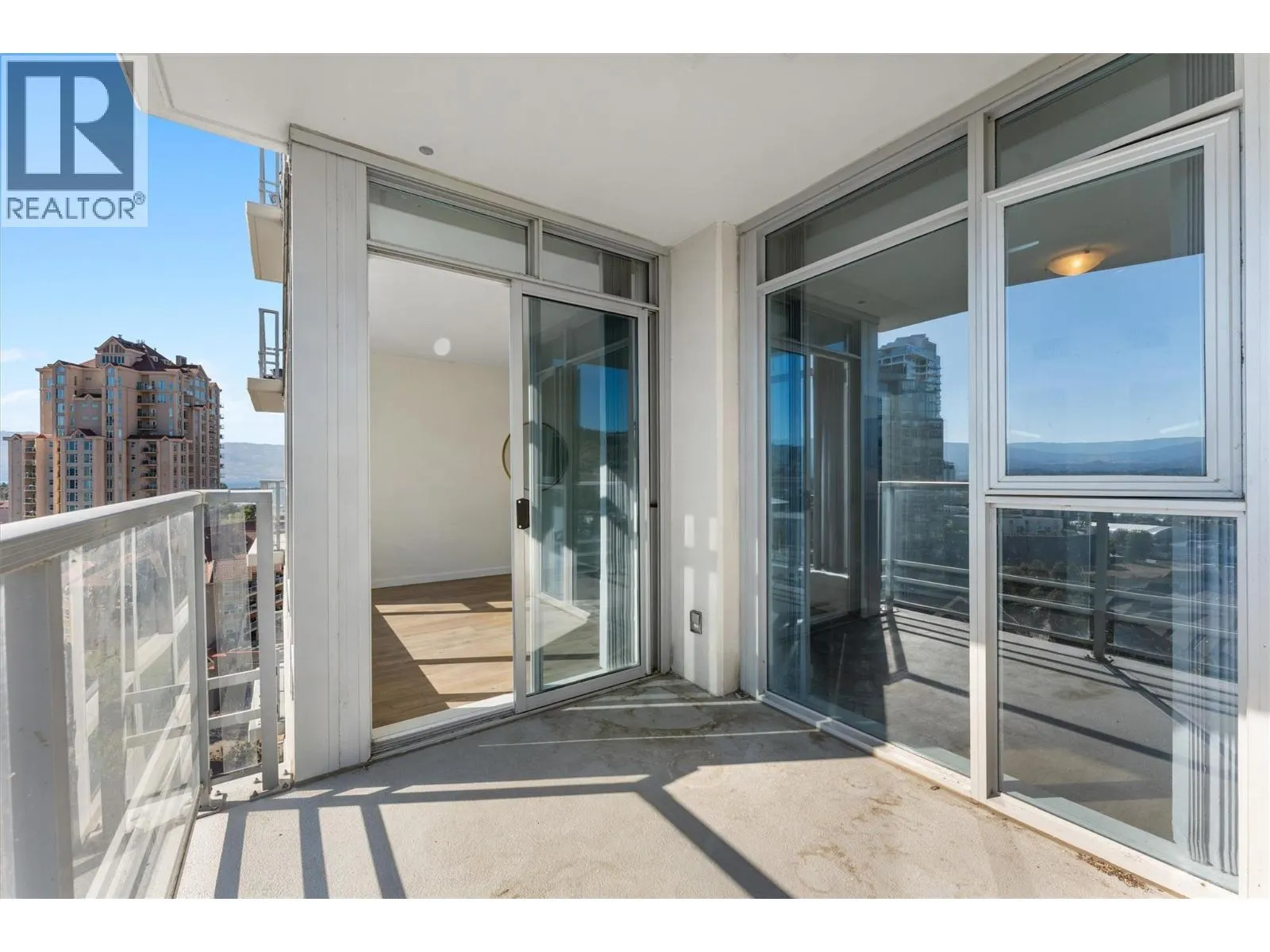 1075 Sunset Drive Unit# 1404