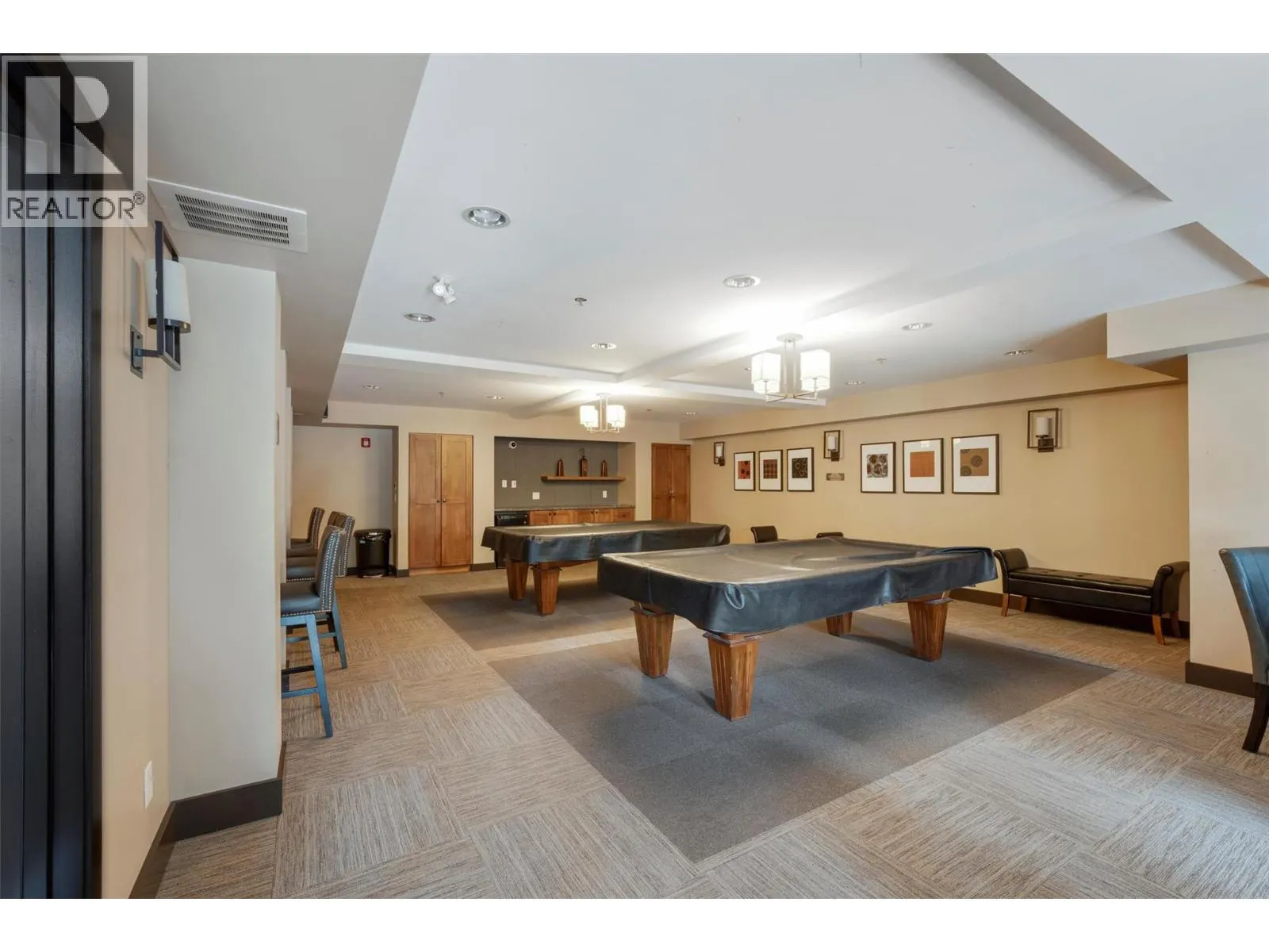 1075 Sunset Drive Unit# 1404