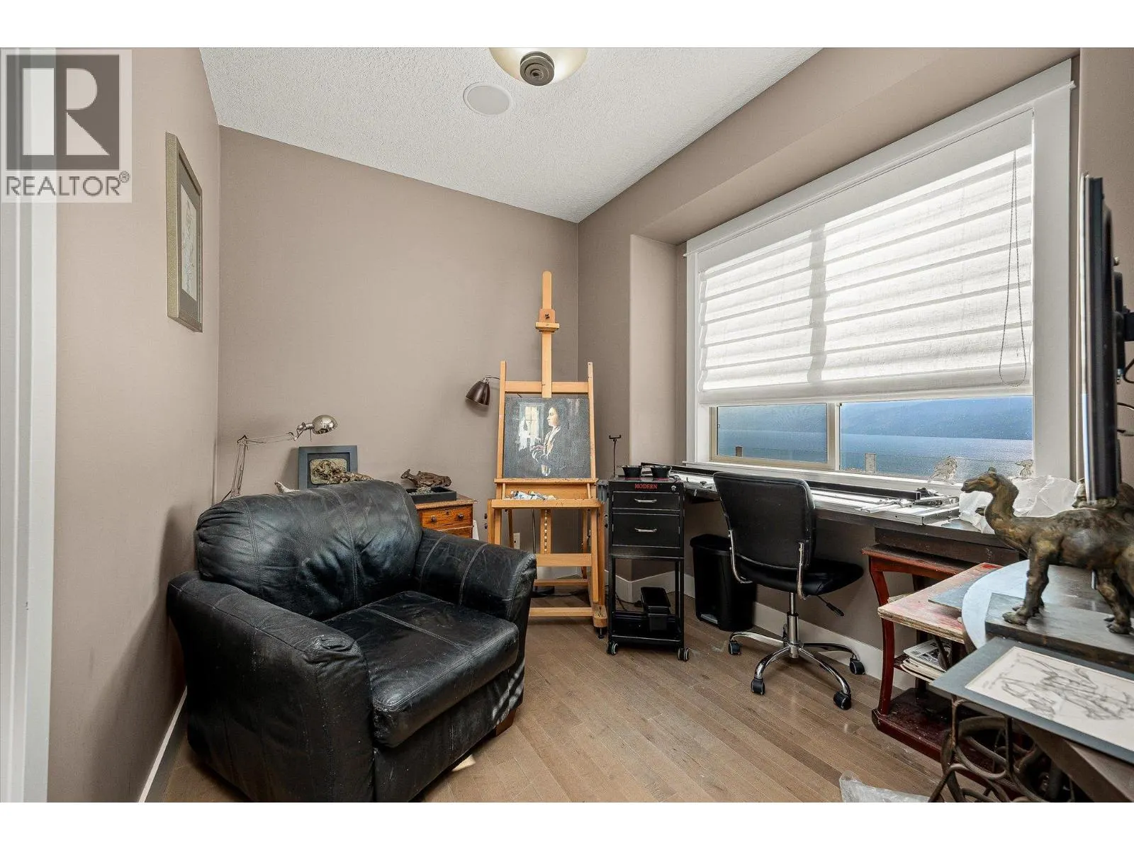 5165 Trepanier Bench Road Unit# 205