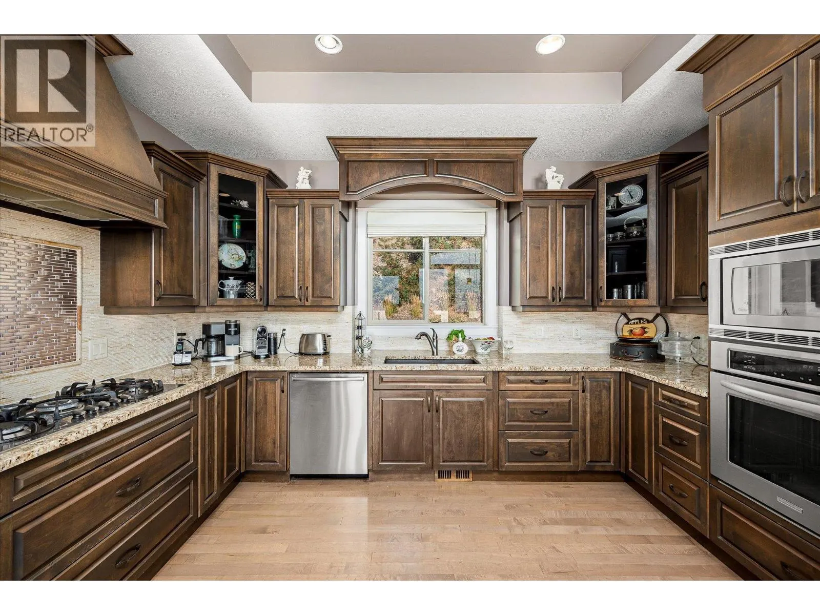 5165 Trepanier Bench Road Unit# 205