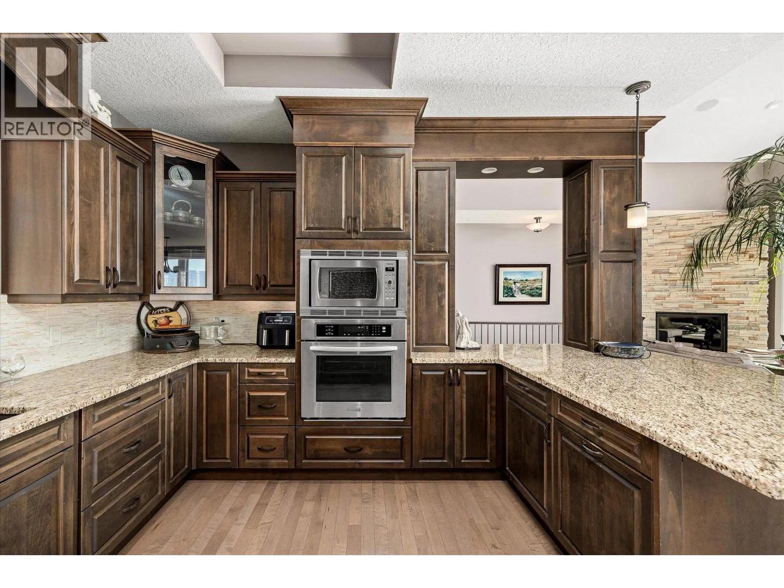 5165 Trepanier Bench Road Unit# 205