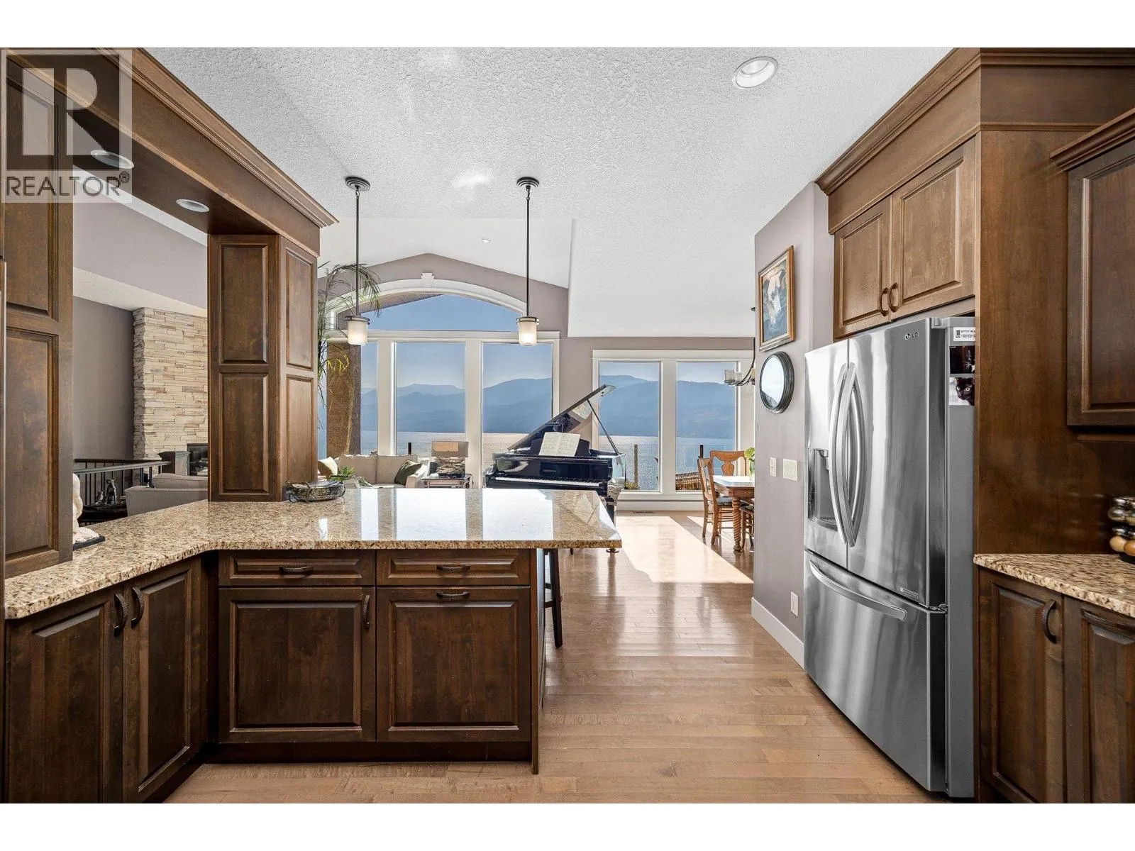 5165 Trepanier Bench Road Unit# 205