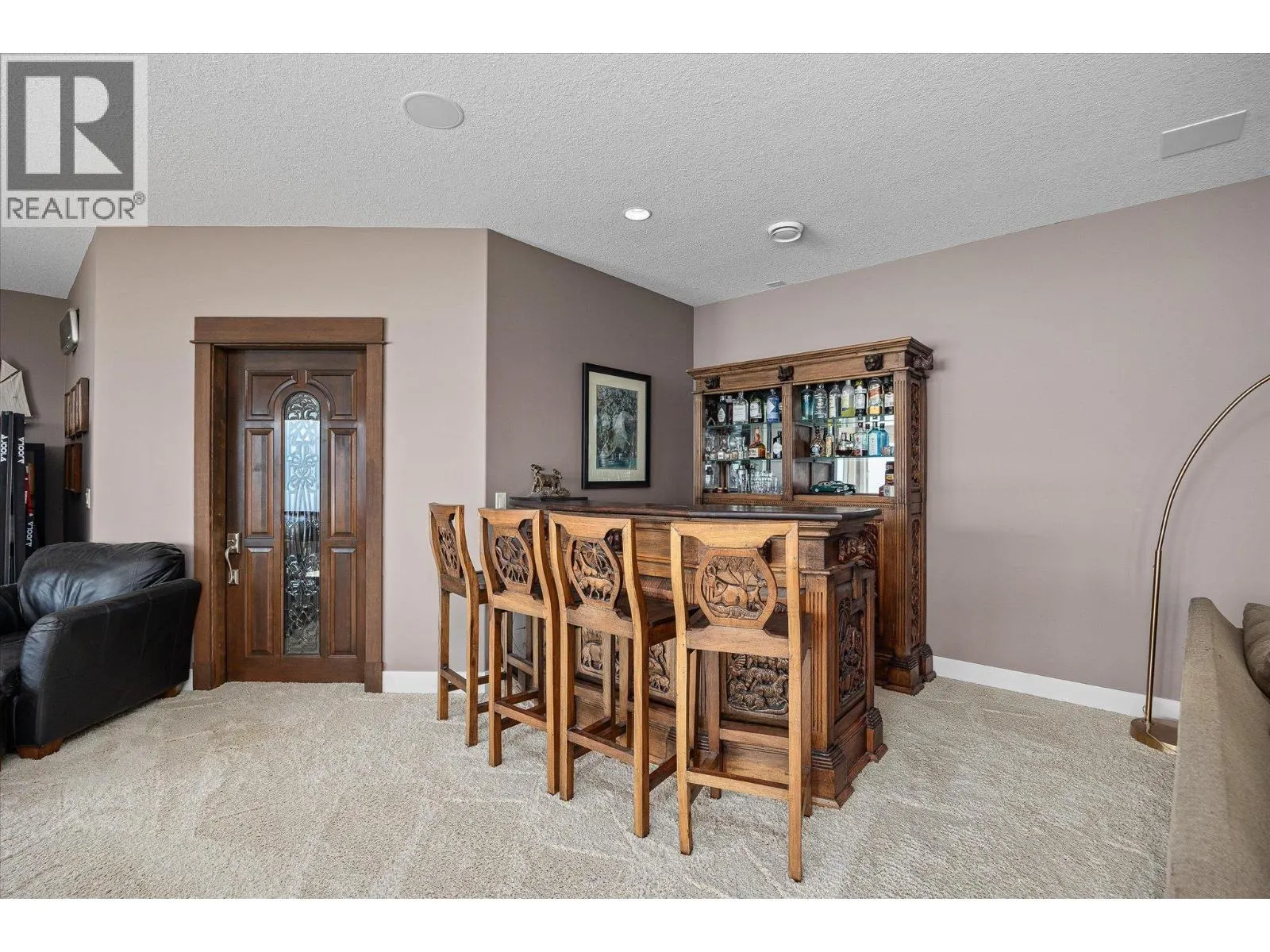 5165 Trepanier Bench Road Unit# 205