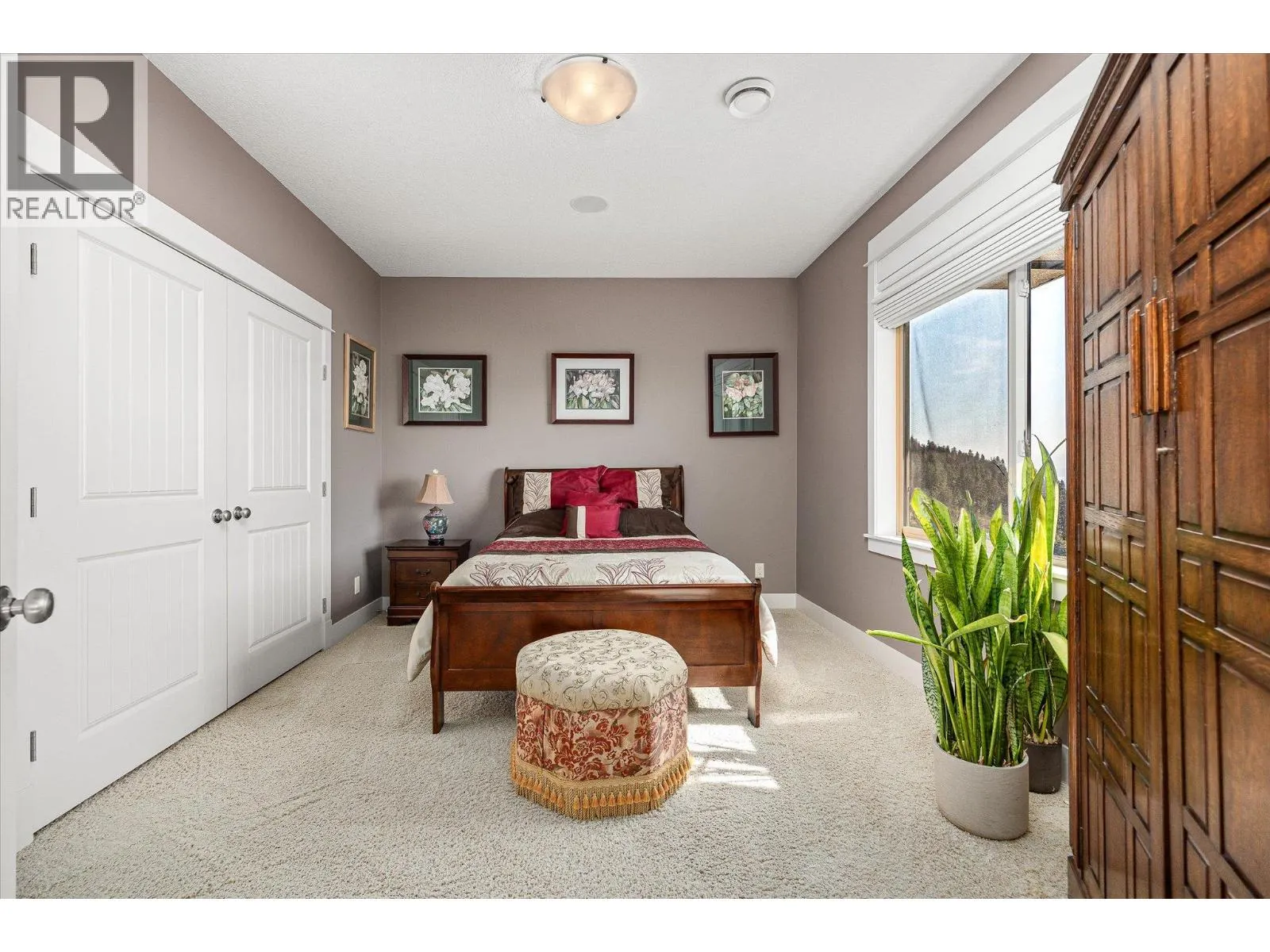 5165 Trepanier Bench Road Unit# 205
