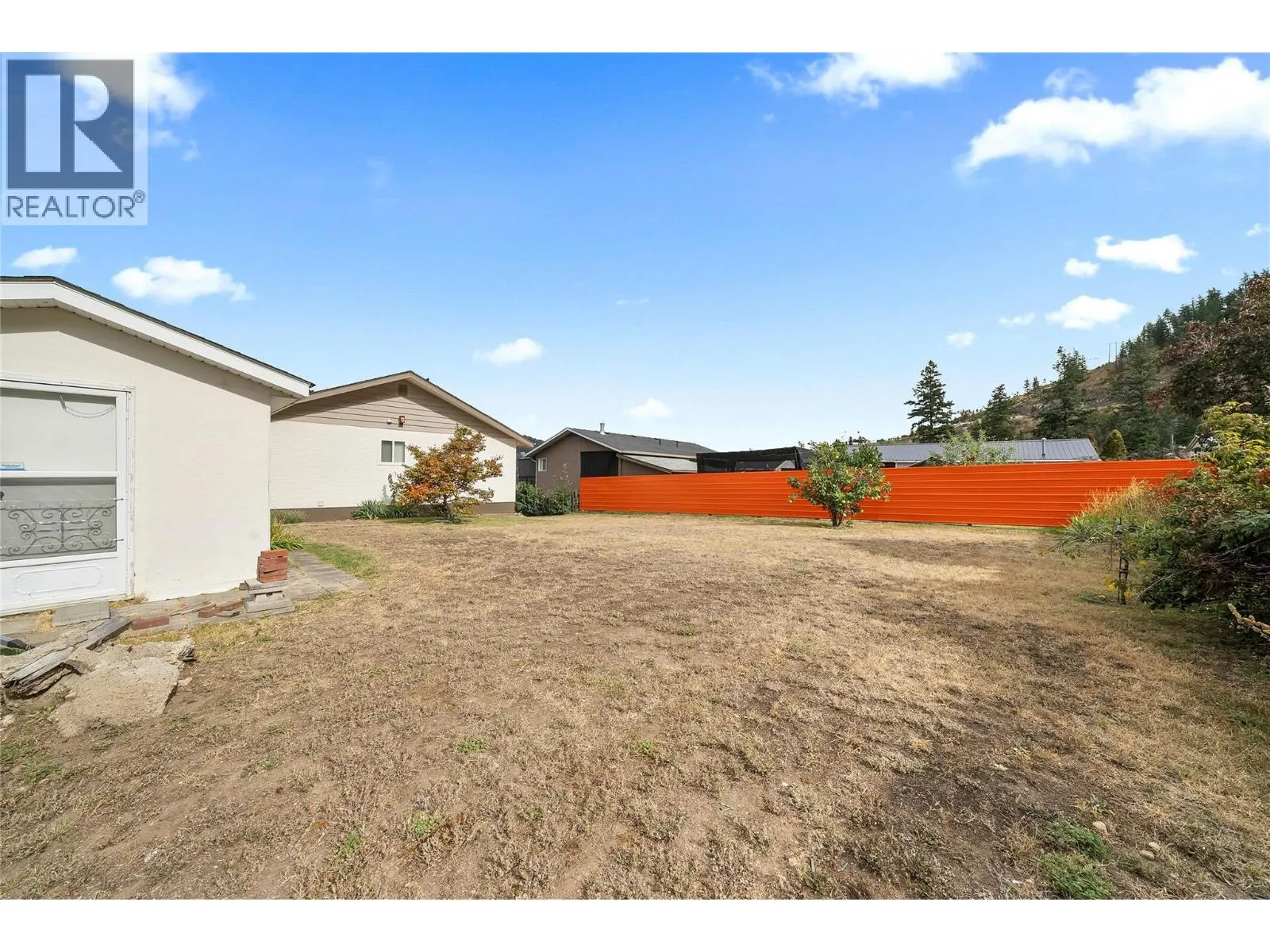 1225 Bay Drive