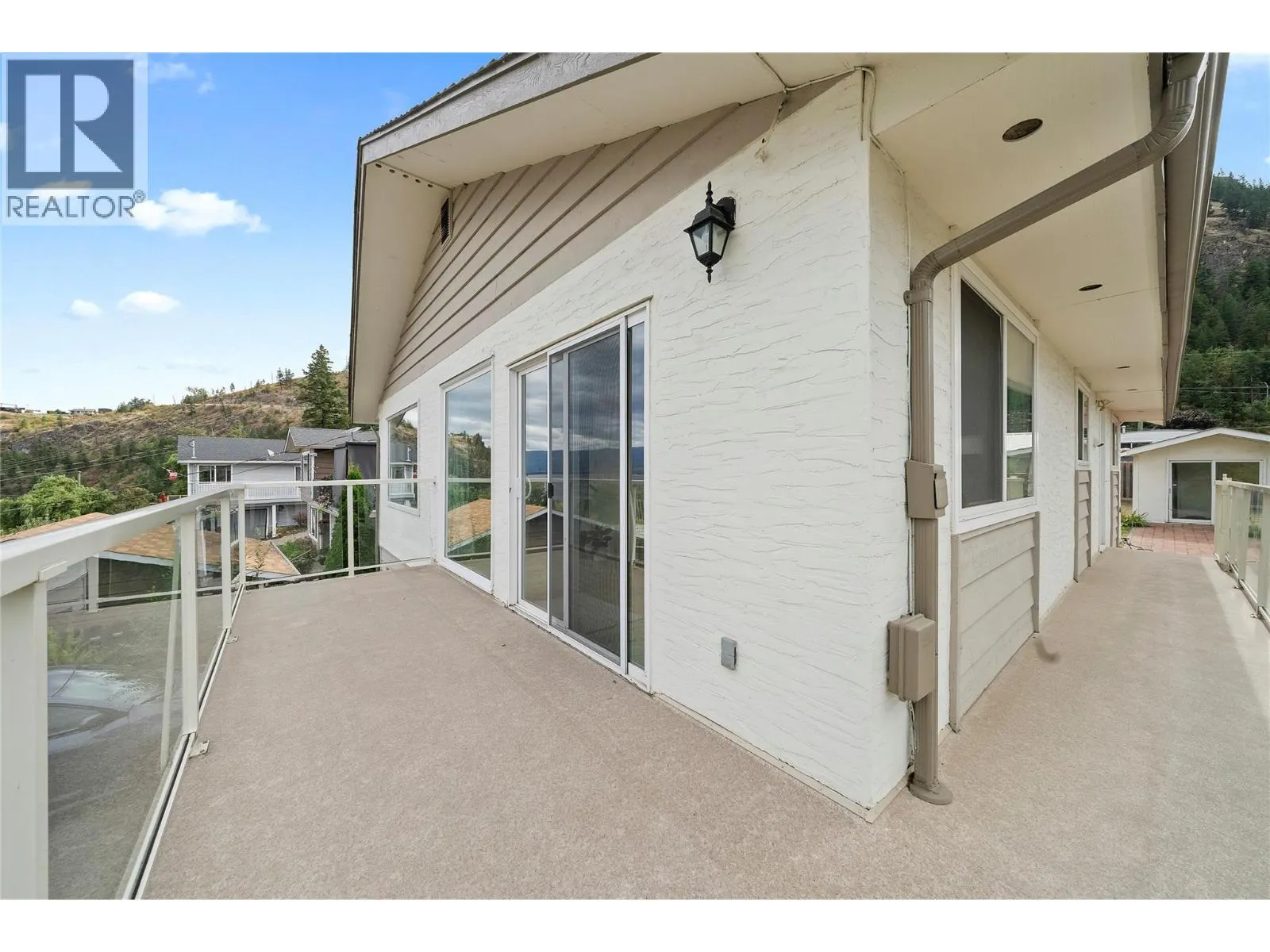 1225 Bay Drive