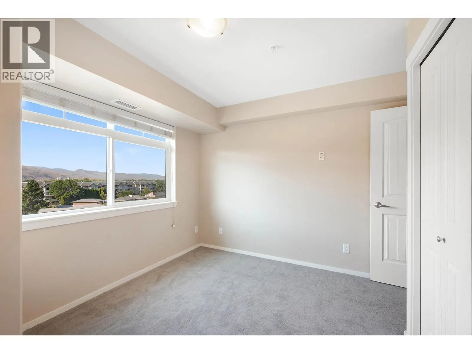 689 TRANQUILLE Road Unit# 520
