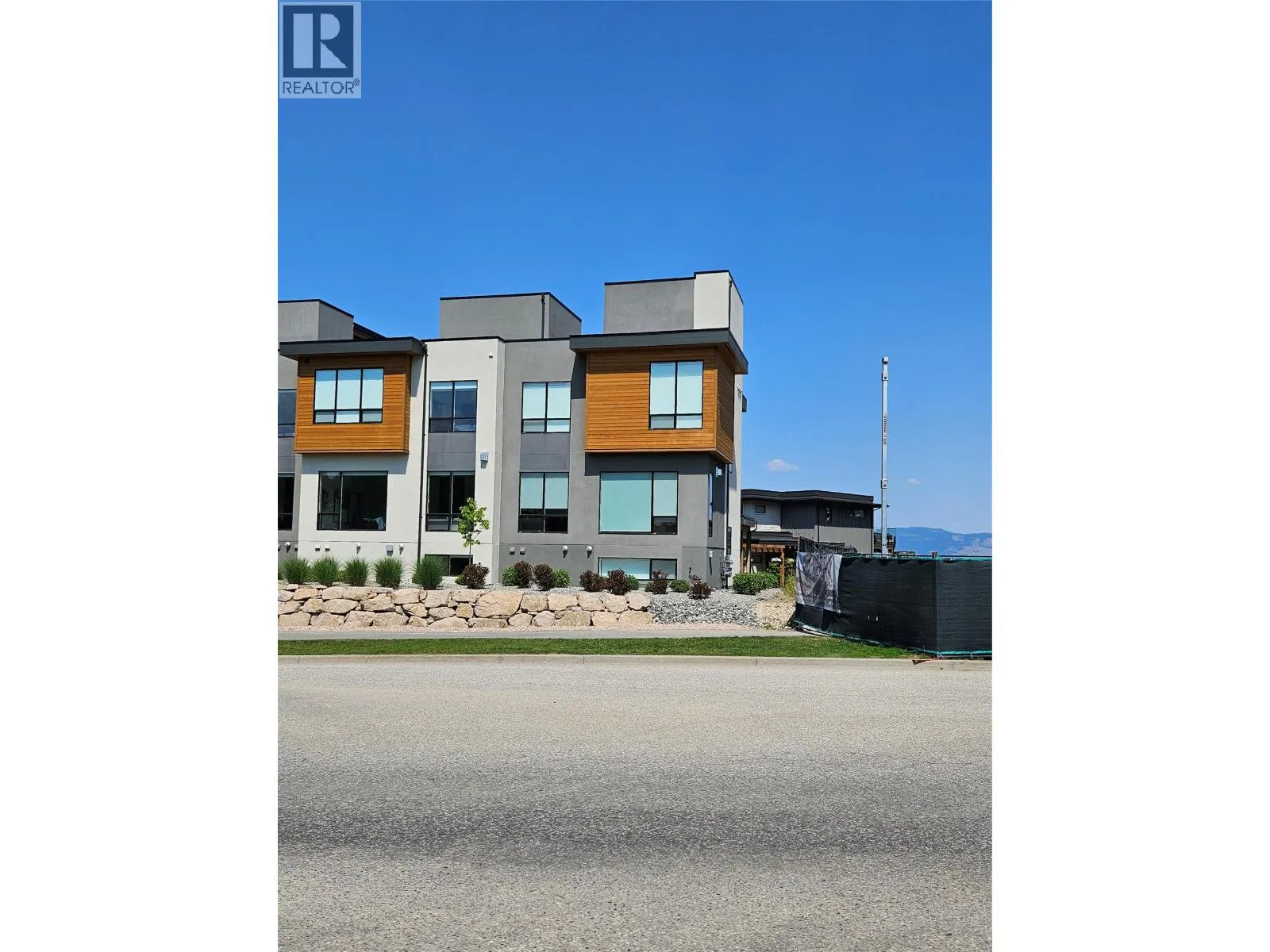 105 Predator Ridge Drive Unit# 1