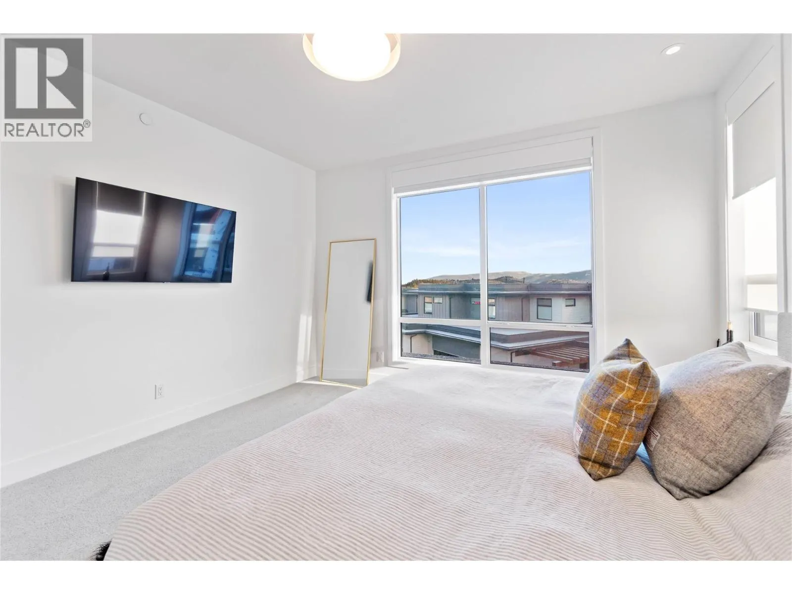 105 Predator Ridge Drive Unit# 1