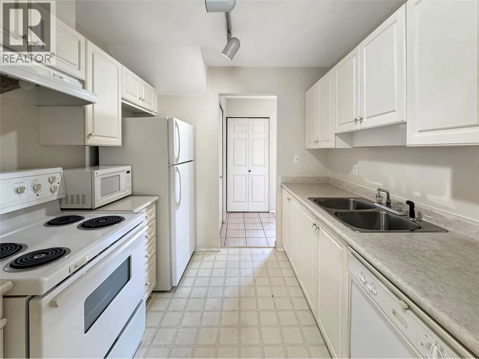 1004 23 Avenue N Unit# 113