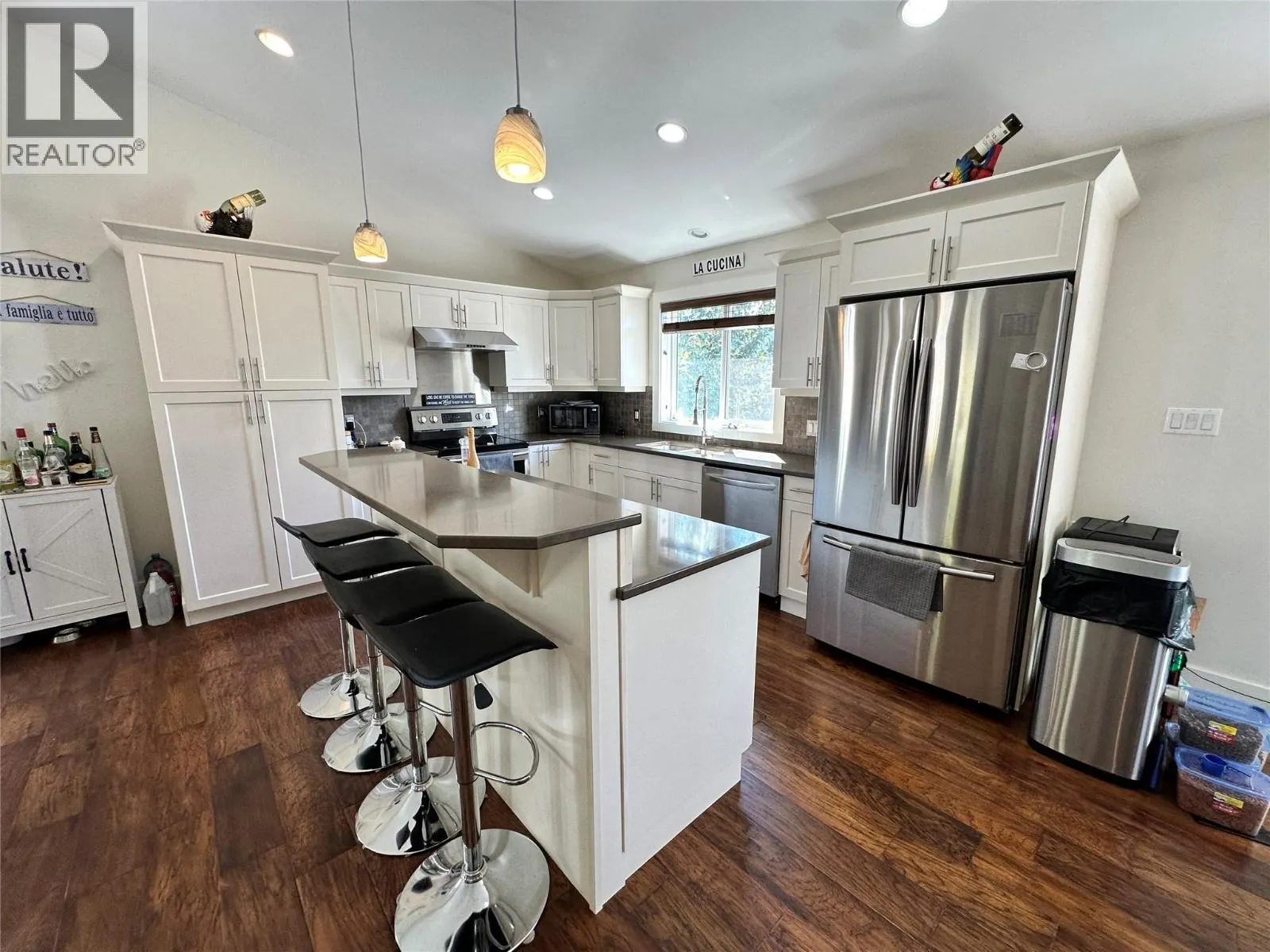 8121 BIRCHWOOD Drive