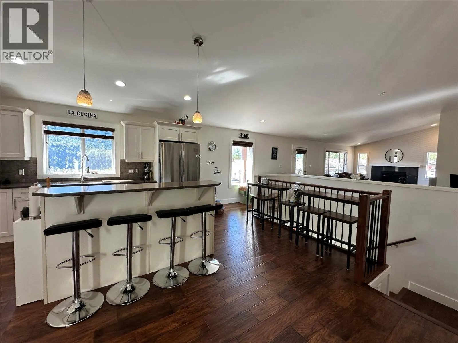 8121 BIRCHWOOD Drive