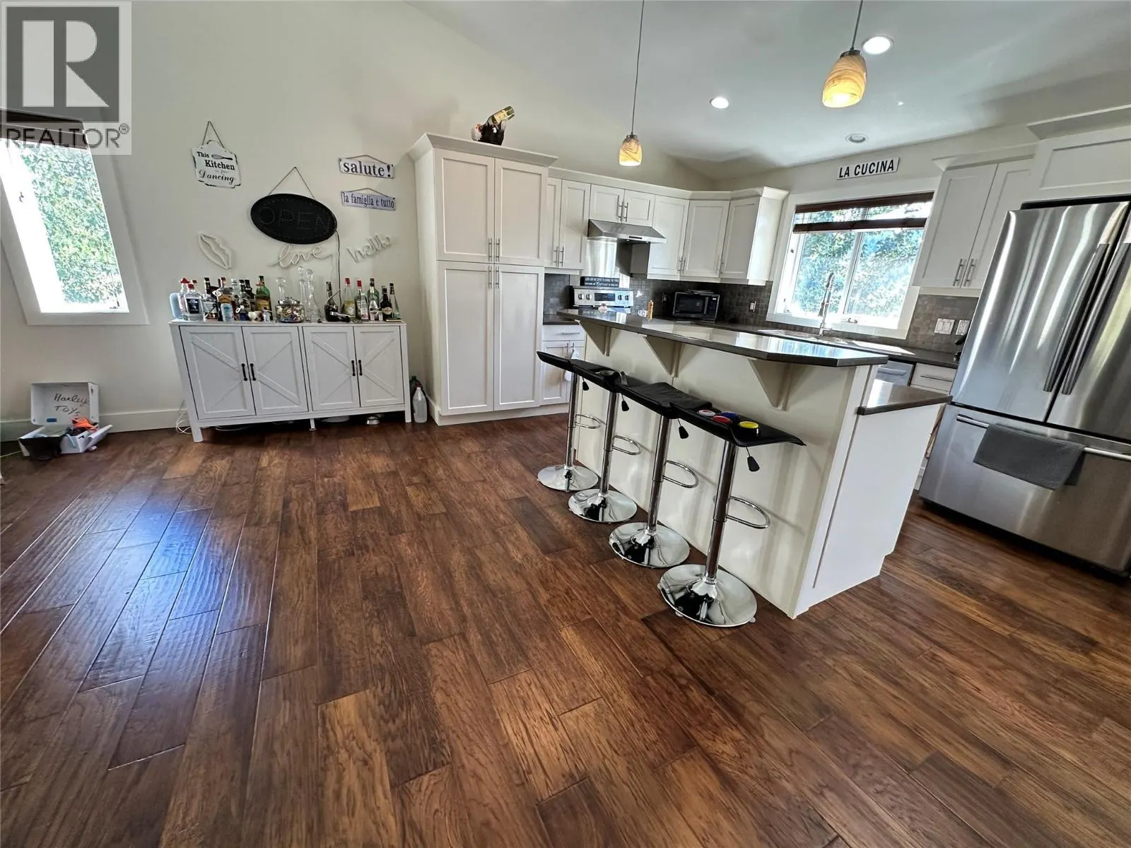 8121 BIRCHWOOD Drive